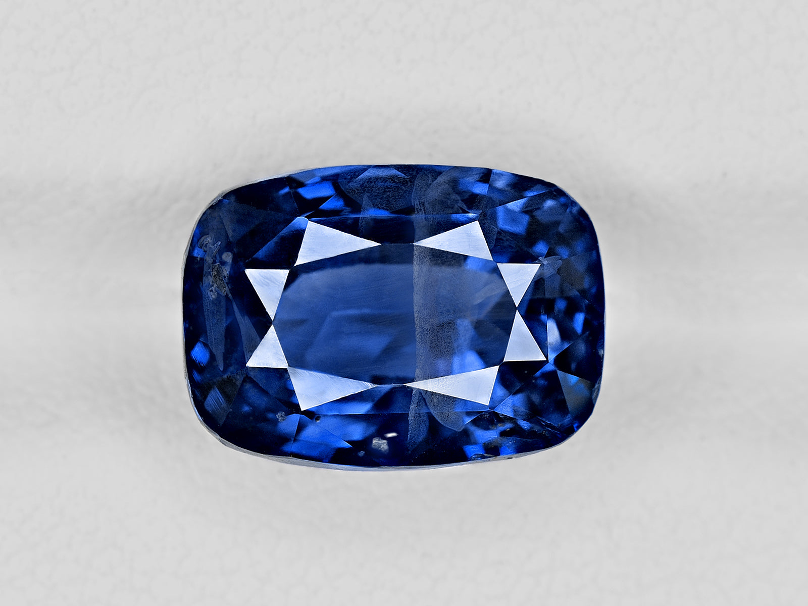 8801929-cushion-intense-royal-blue-gia-grs-kashmir-natural-blue-sapphire-8.09-ct