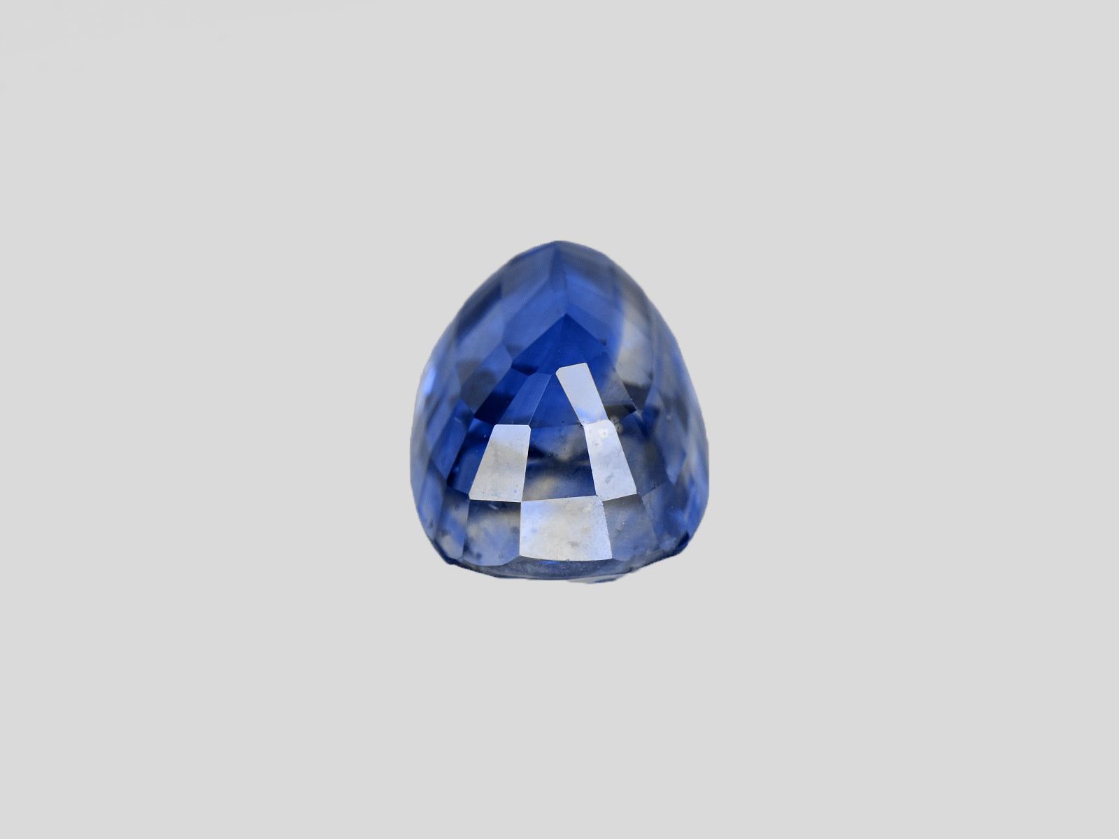 8801929-cushion-intense-royal-blue-gia-grs-kashmir-natural-blue-sapphire-8.09-ct