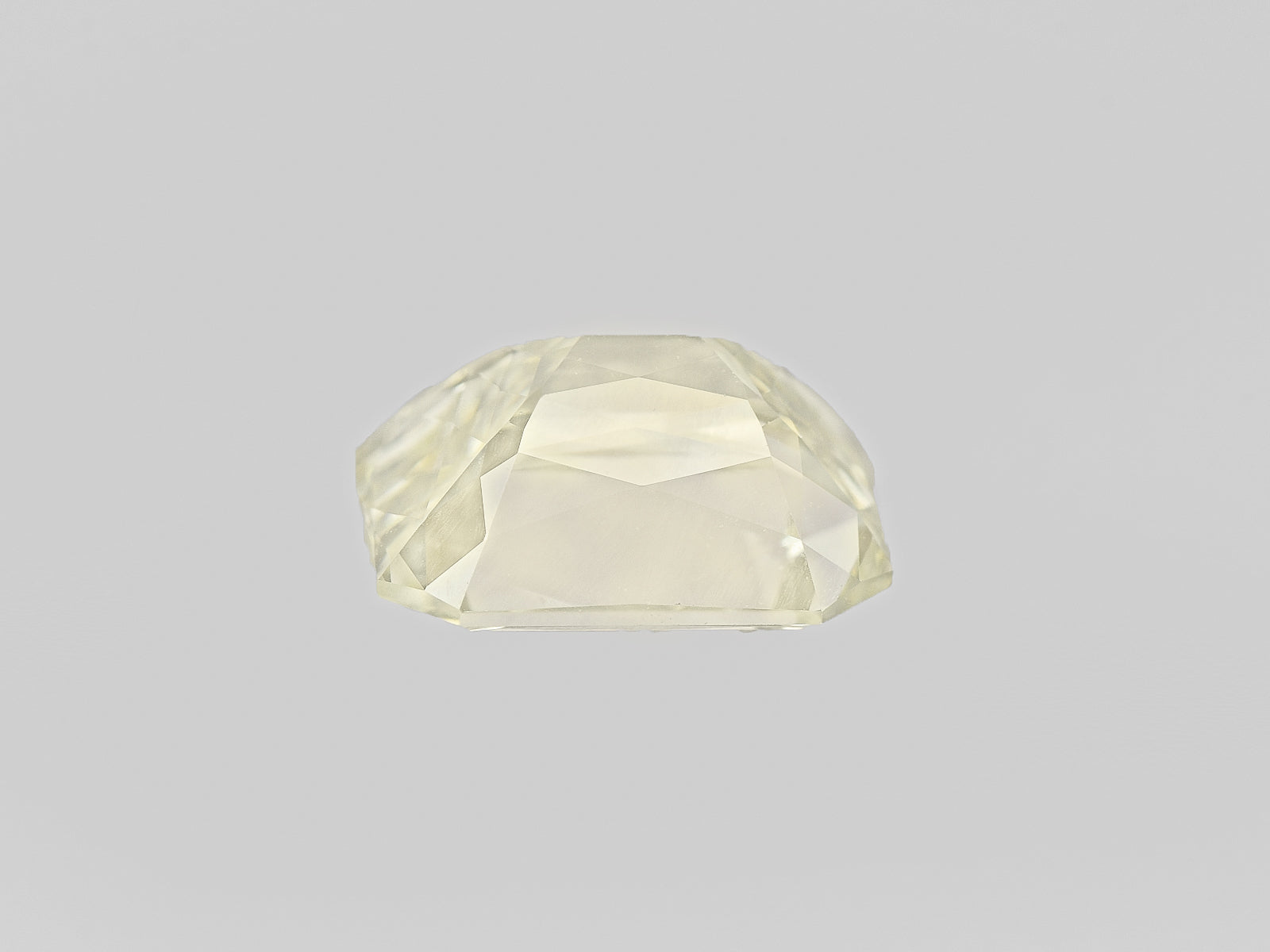 8801792-octagonal-"k"-on-a-scale-of-"d"-to-"z"-igi-south-africa-natural-white-diamond-0.59-ct