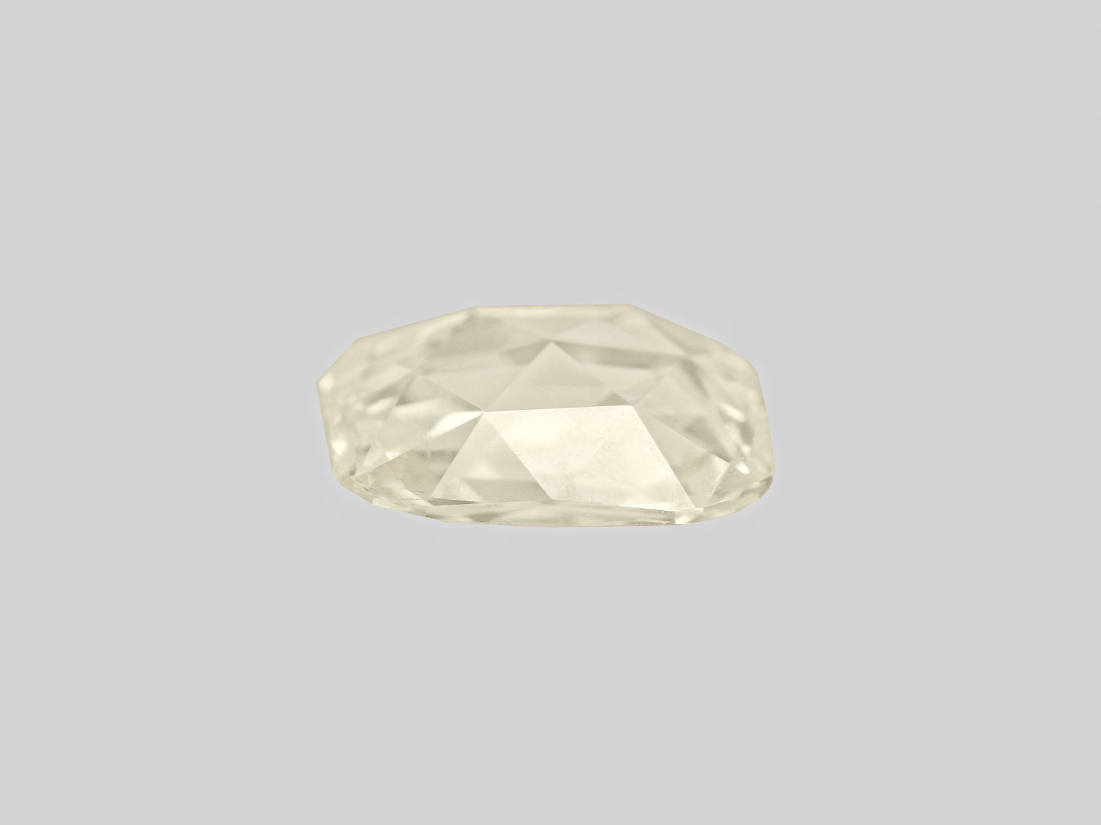 8801794-cushion-"i"-on-a-scale-of-"d"-to-"z"-igi-south-africa-natural-white-diamond-0.34-ct