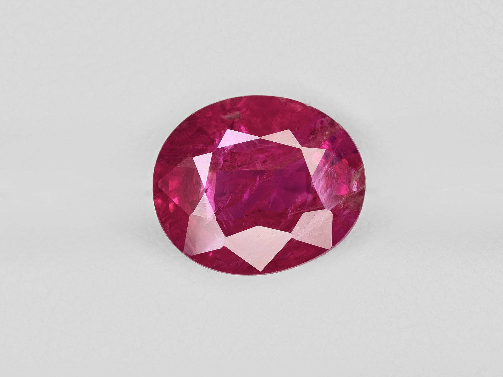 8801518-oval-rich-pinkish-red-grs-burma-natural-ruby-4.50-ct