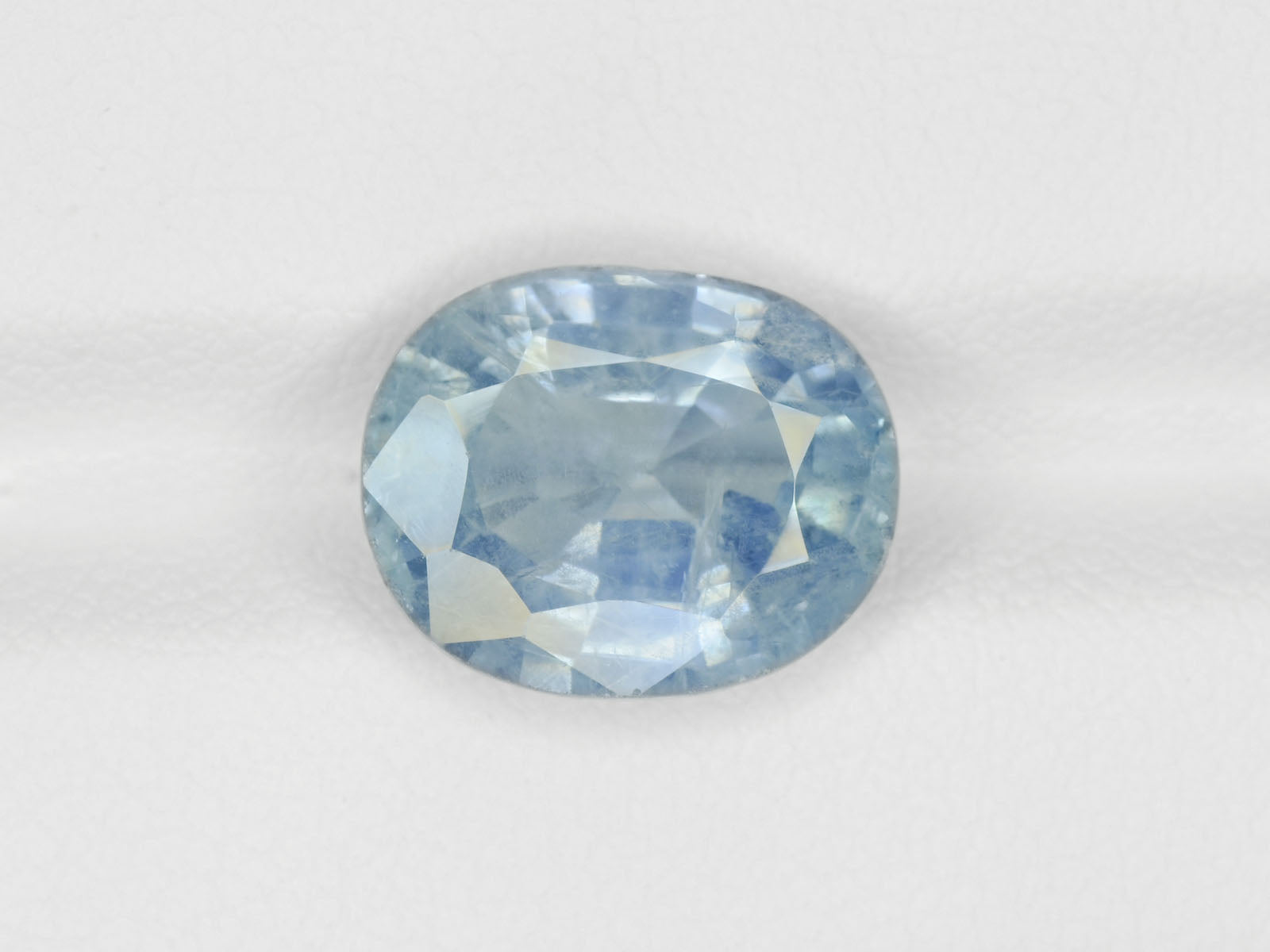 8800261-oval-soft-greyish-blue-igi-burma-natural-blue-sapphire-5.28-ct