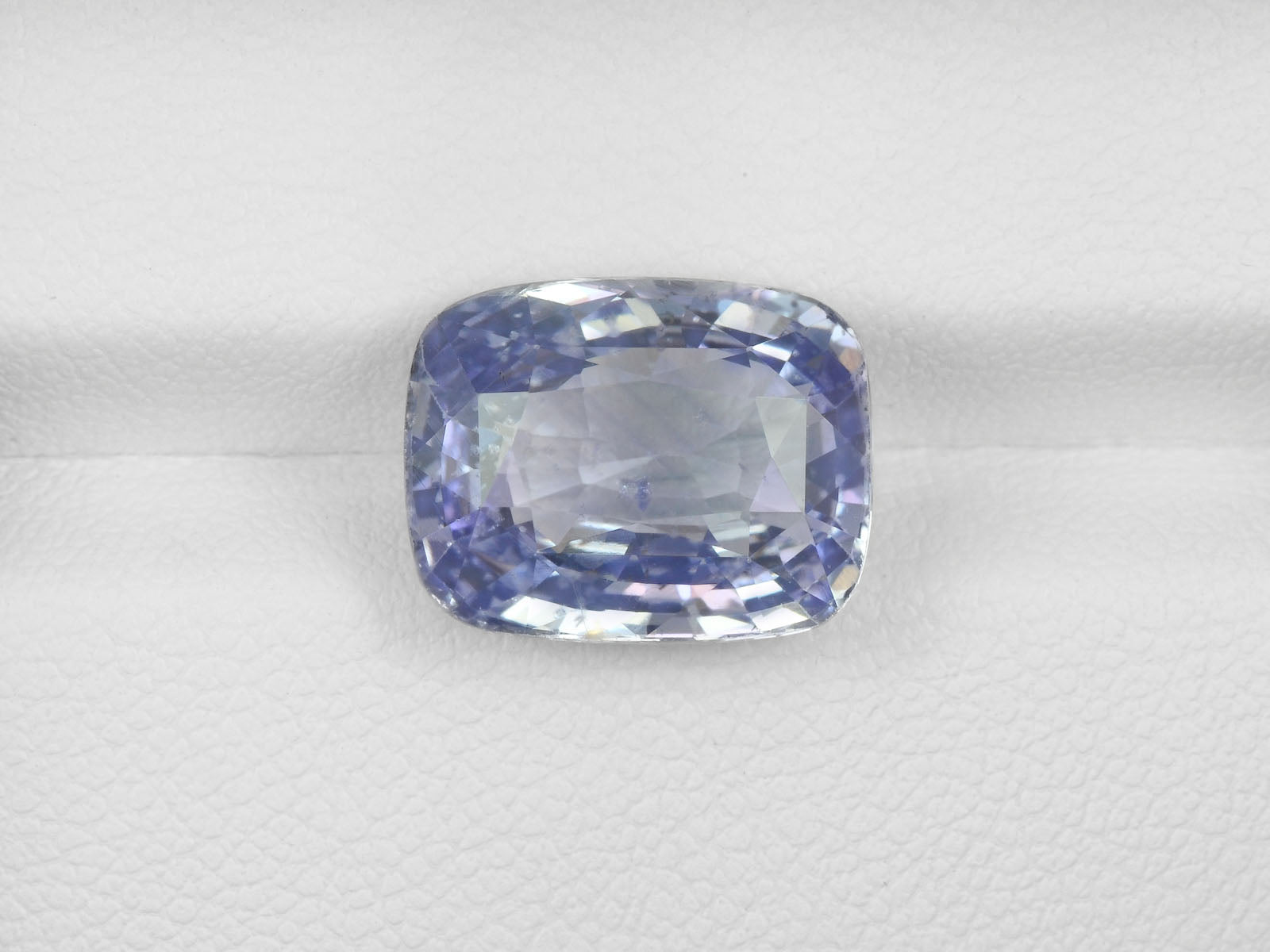 8800153-cushion-lustrous-violetish-blue-gia-sri-lanka-natural-blue-sapphire-9.40-ct