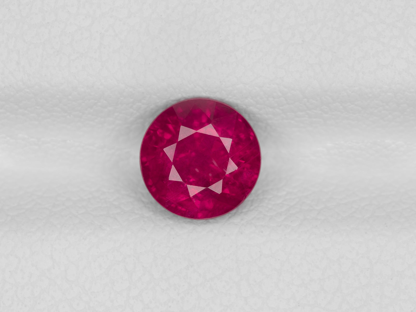 8800369-round-rich-pinkish-red-igi-mozambique-natural-ruby-1.46-ct