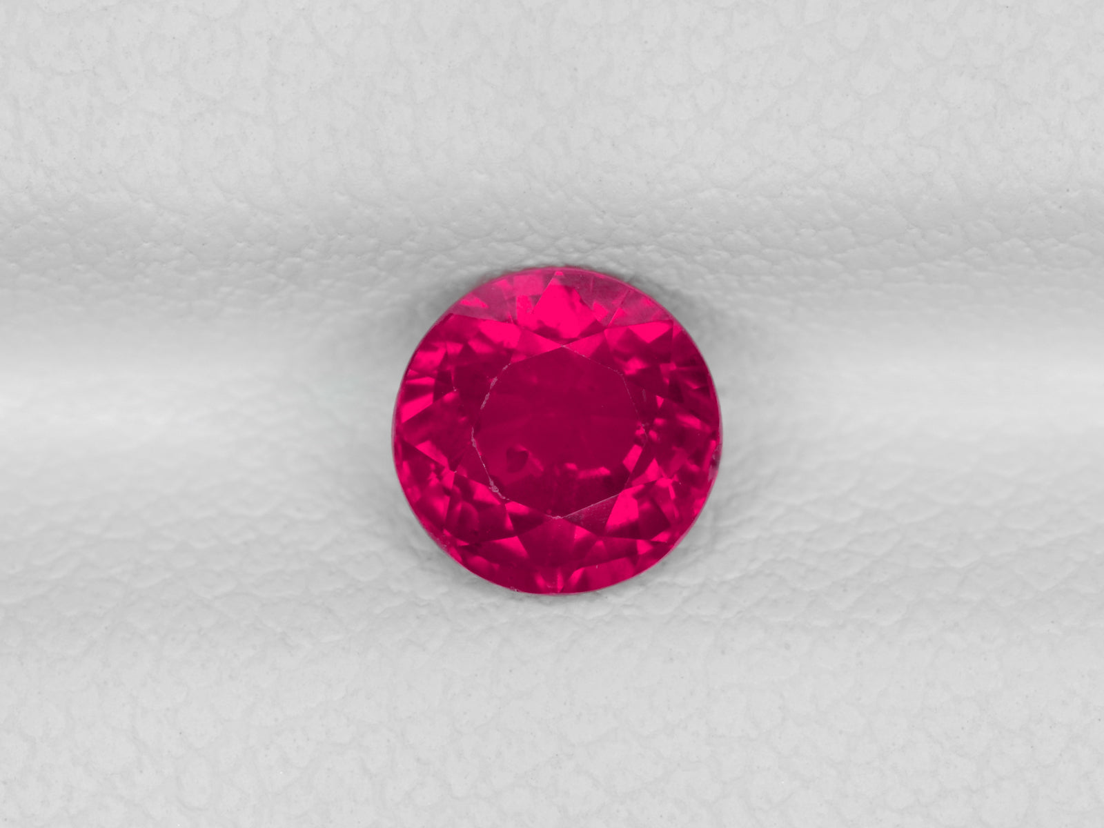 8800370-round-vivid-neon-pinkish-red-igi-burma-natural-ruby-1.02-ct