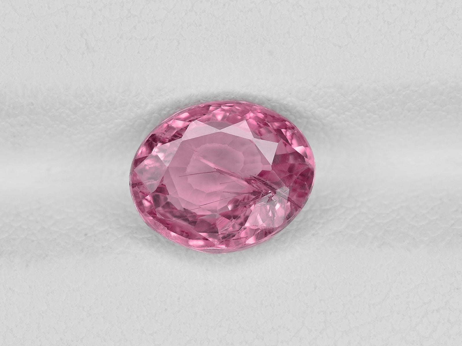 8801733-oval-pink-aigs-sri-lanka-natural-pink-sapphire-2.25-ct