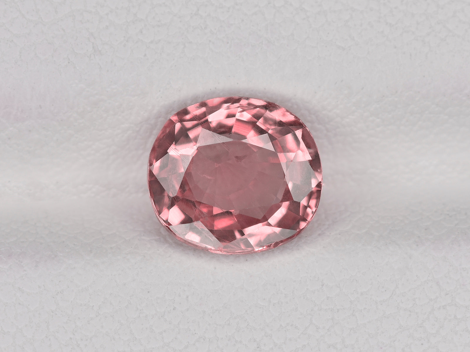 8801736-oval-lustrous-pink-aigs-madagascar-natural-pink-sapphire-2.00-ct