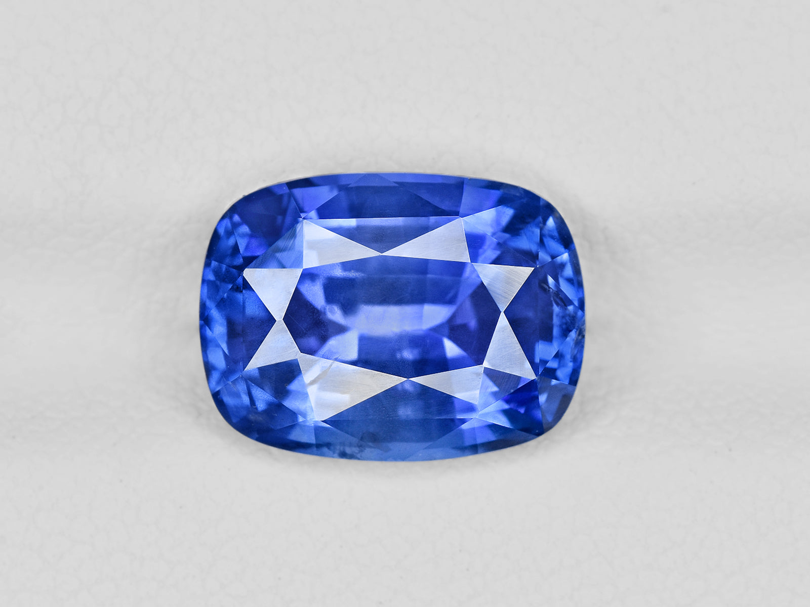 8802071-cushion-velvety-cornflower-blue-grs-sri-lanka-natural-blue-sapphire-5.46-ct