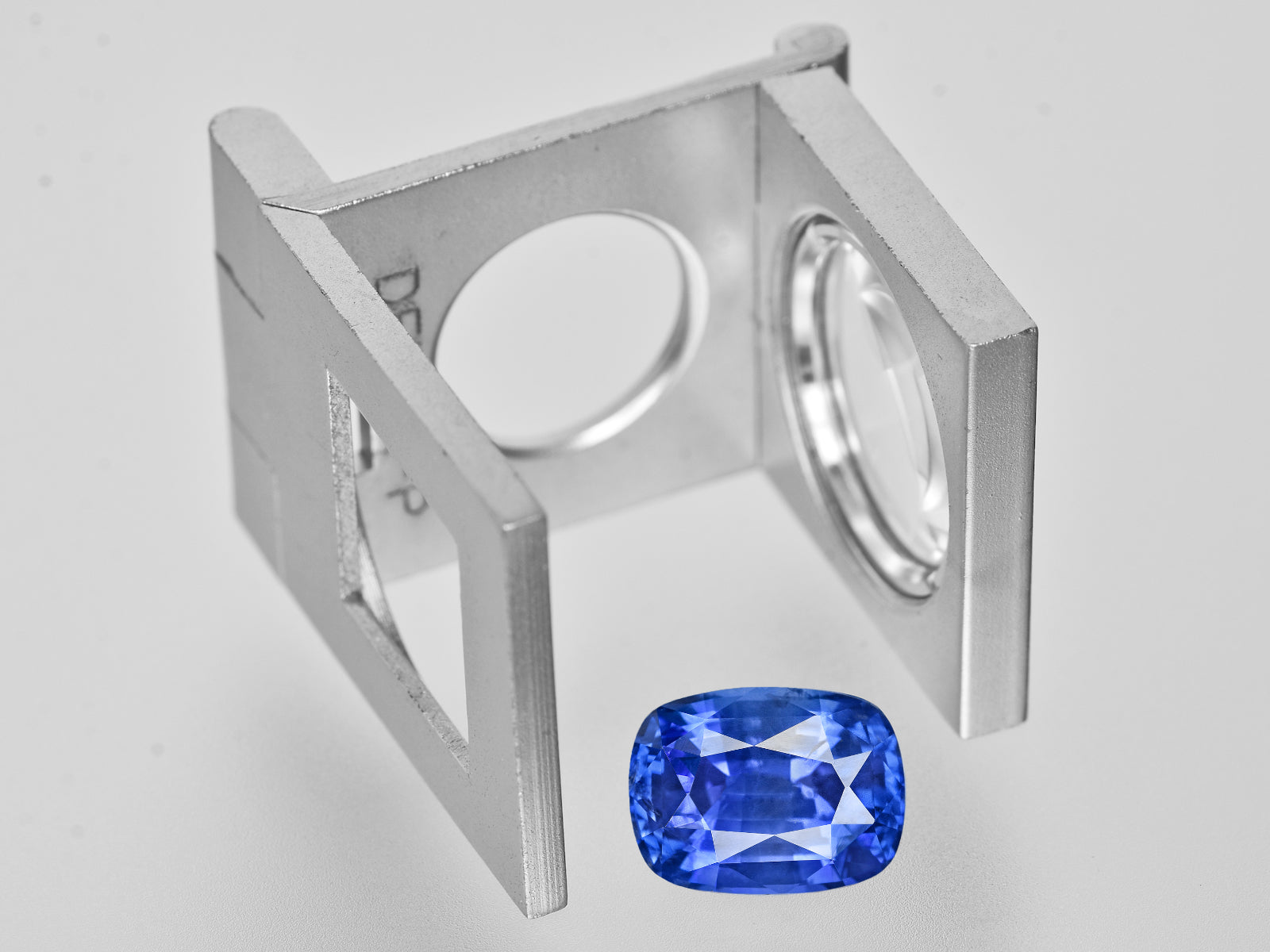 8802071-cushion-velvety-cornflower-blue-grs-sri-lanka-natural-blue-sapphire-5.46-ct