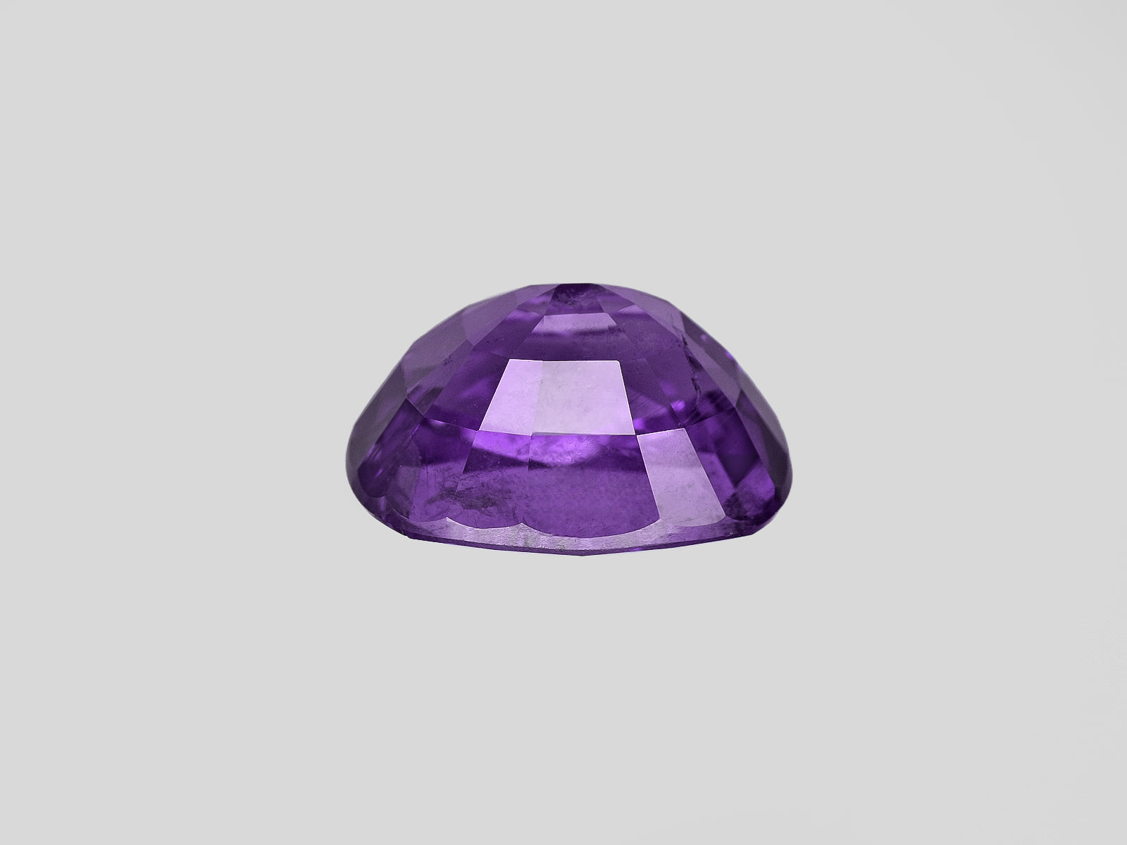 8801742-cushion-fiery-intense-purple-aigs-tanzania-natural-other-fancy-sapphire-7.26-ct