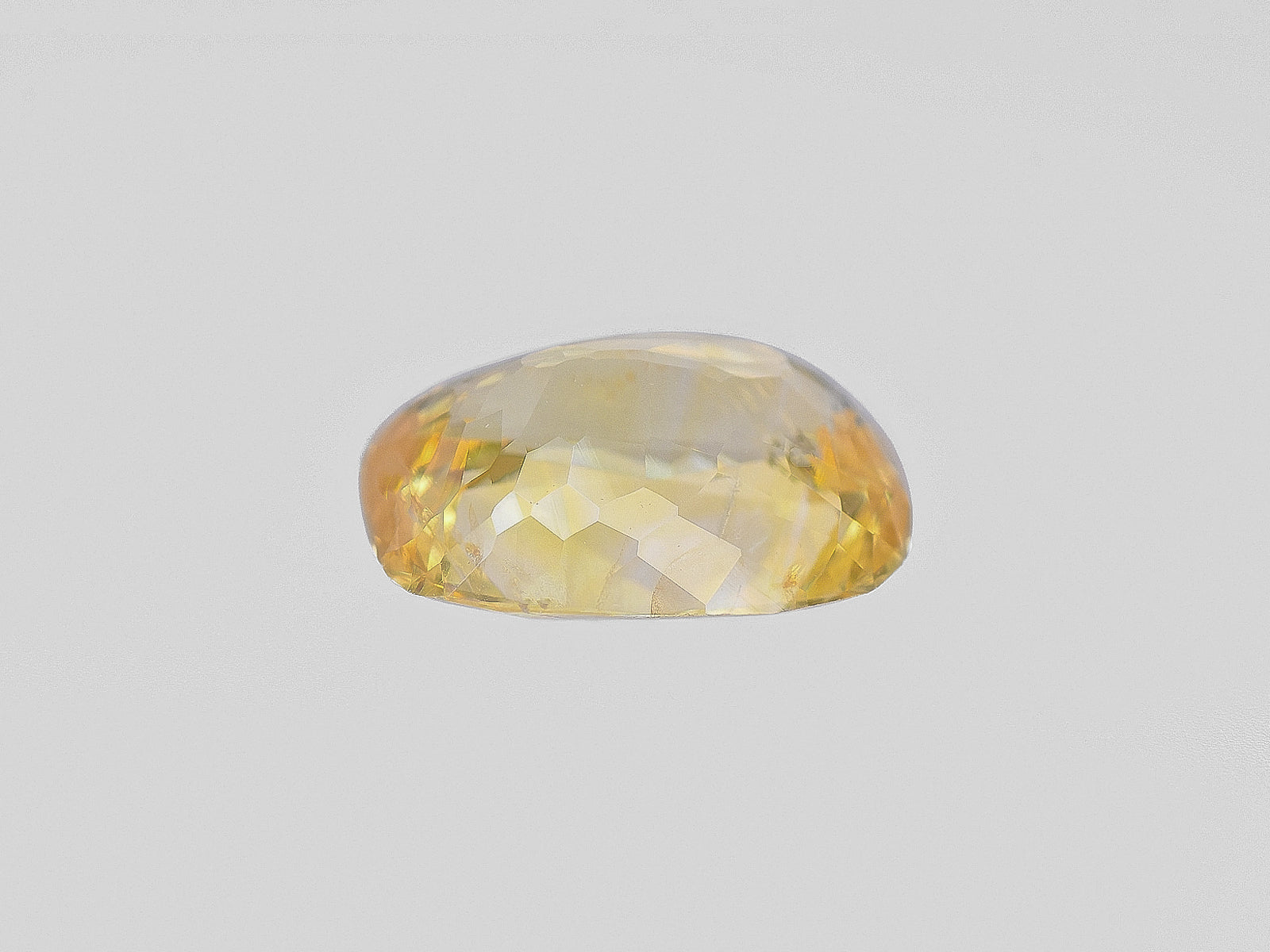 8801749-cushion-orangy-yellow-igi-sri-lanka-natural-yellow-sapphire-3.26-ct