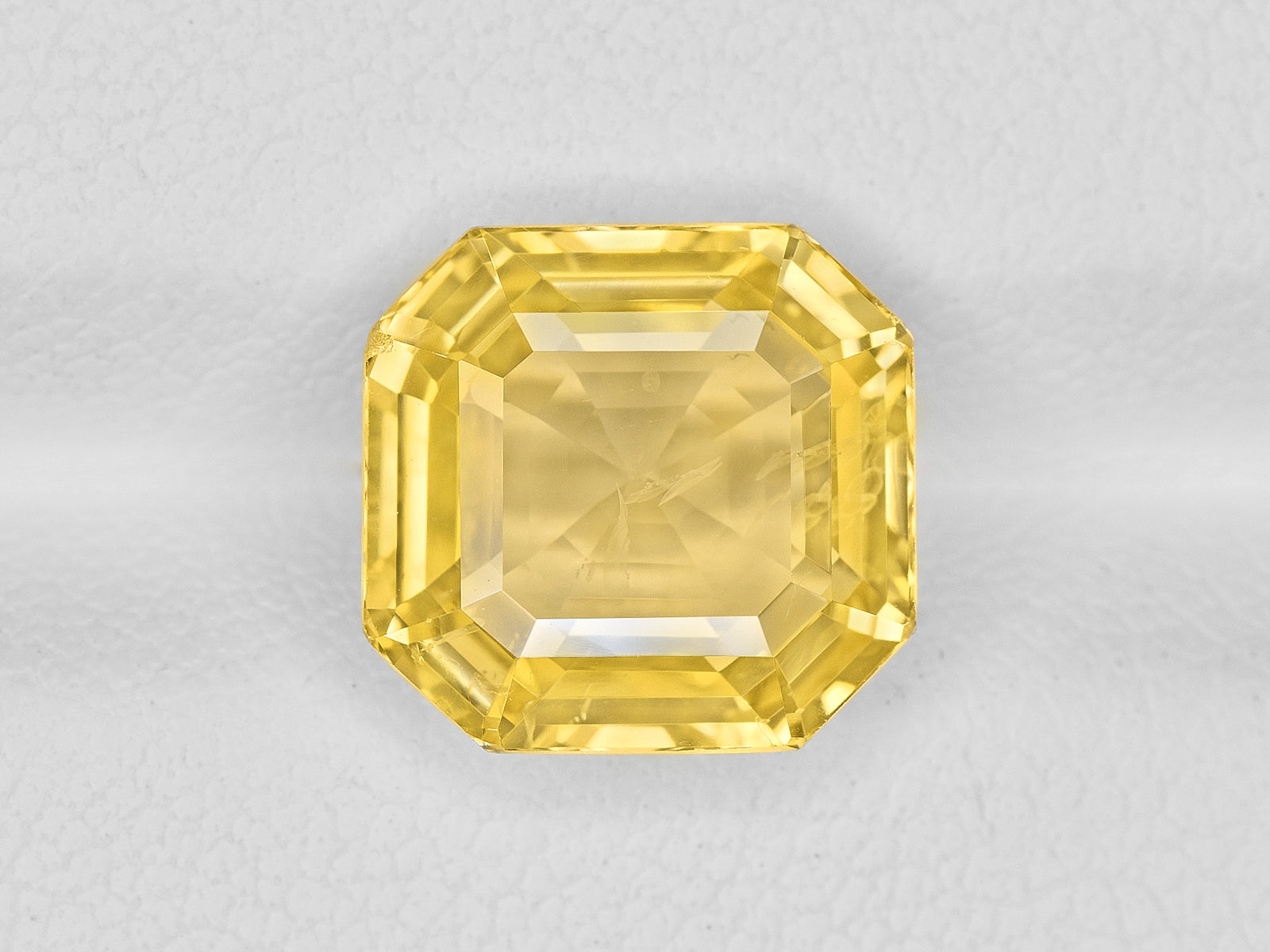 8801760-octagonal-lustrous-yellow-gia-sri-lanka-natural-yellow-sapphire-5.57-ct