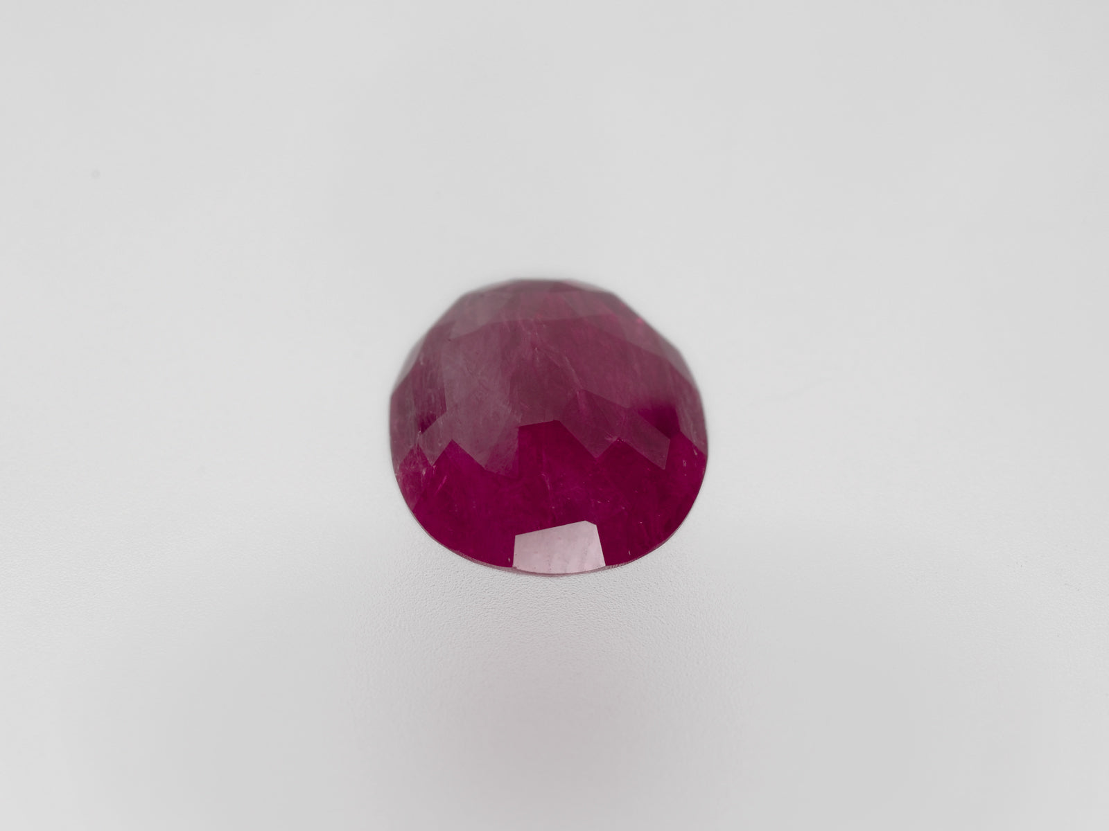 8800721-oval-deep-magenta-red-grs-burma-natural-ruby-4.74-ct
