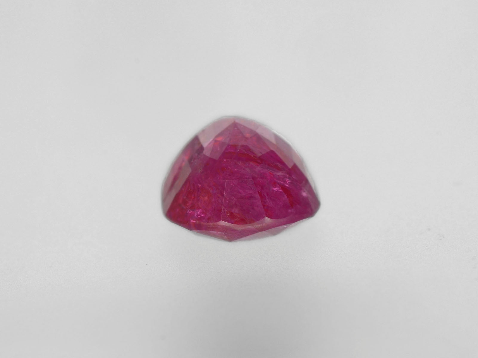 8800495-cushion-pinkish-red-grs-burma-natural-ruby-4.87-ct