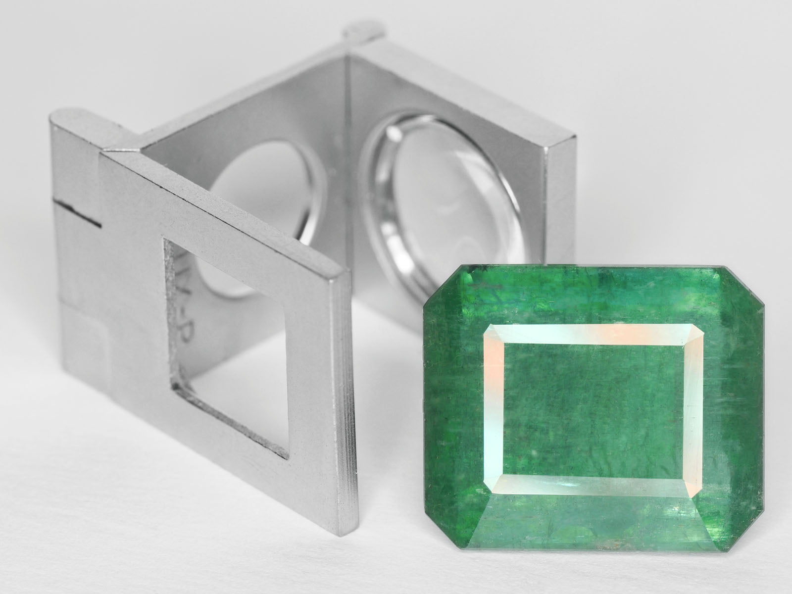 8800313-octagonal-deep-green-zambia-natural-emerald-41.56-ct