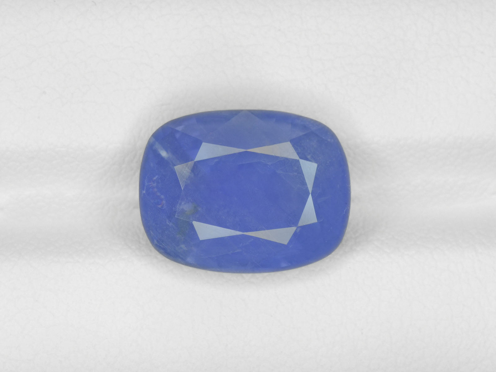8800201-cushion-velvety-intense-blue-igi-burma-natural-blue-sapphire-7.97-ct