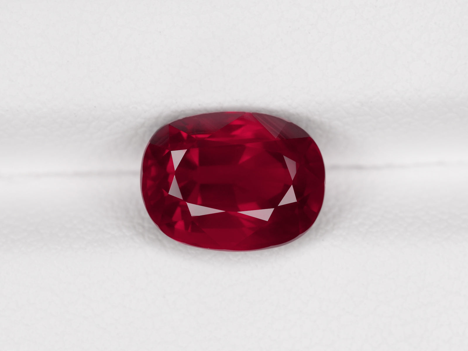 8800740-cushion-fiery-rich-pigeon-blood-red-gia-grs-mozambique-natural-ruby-4.02-ct