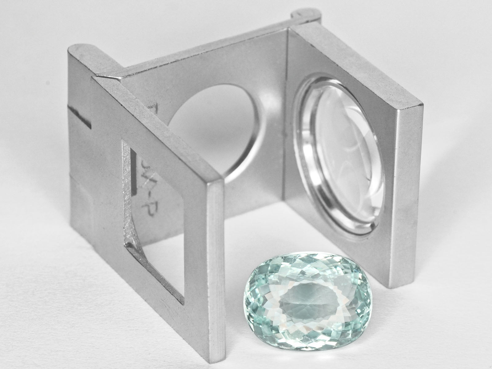 8800137-oval-soft-neon-greenish-blue-igi-mozambique-natural-paraiba-tourmaline-5.28-ct