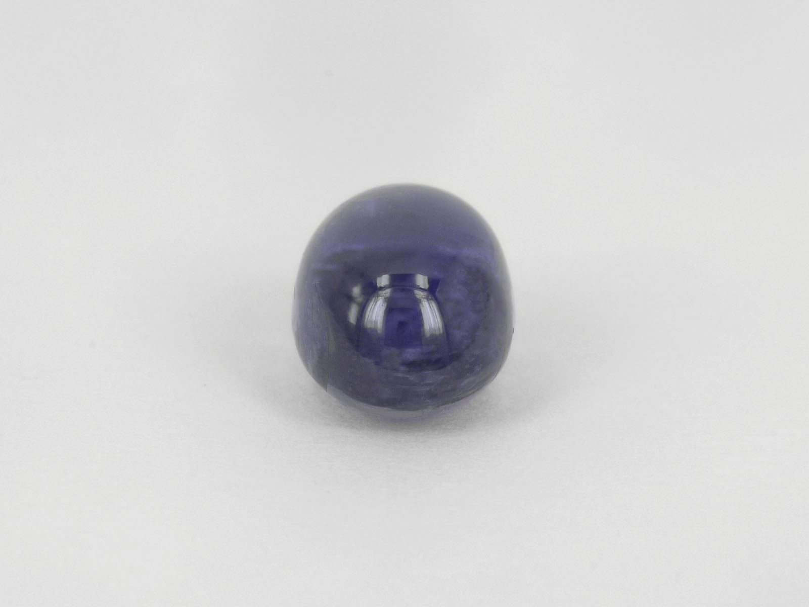8800162-cabochon-deep-intense-violet-blue-grs-madagascar-natural-blue-sapphire-7.90-ct