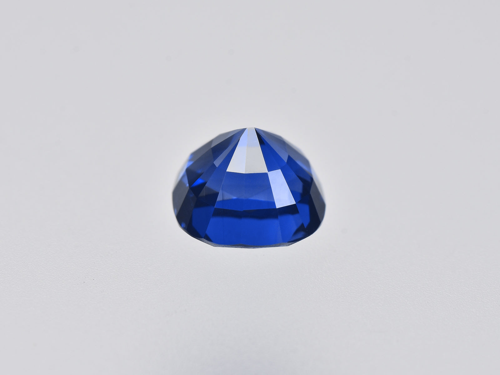 8801161-cushion-vivid-rich-royal-blue-gia-ethiopia-natural-blue-sapphire-1.58-ct