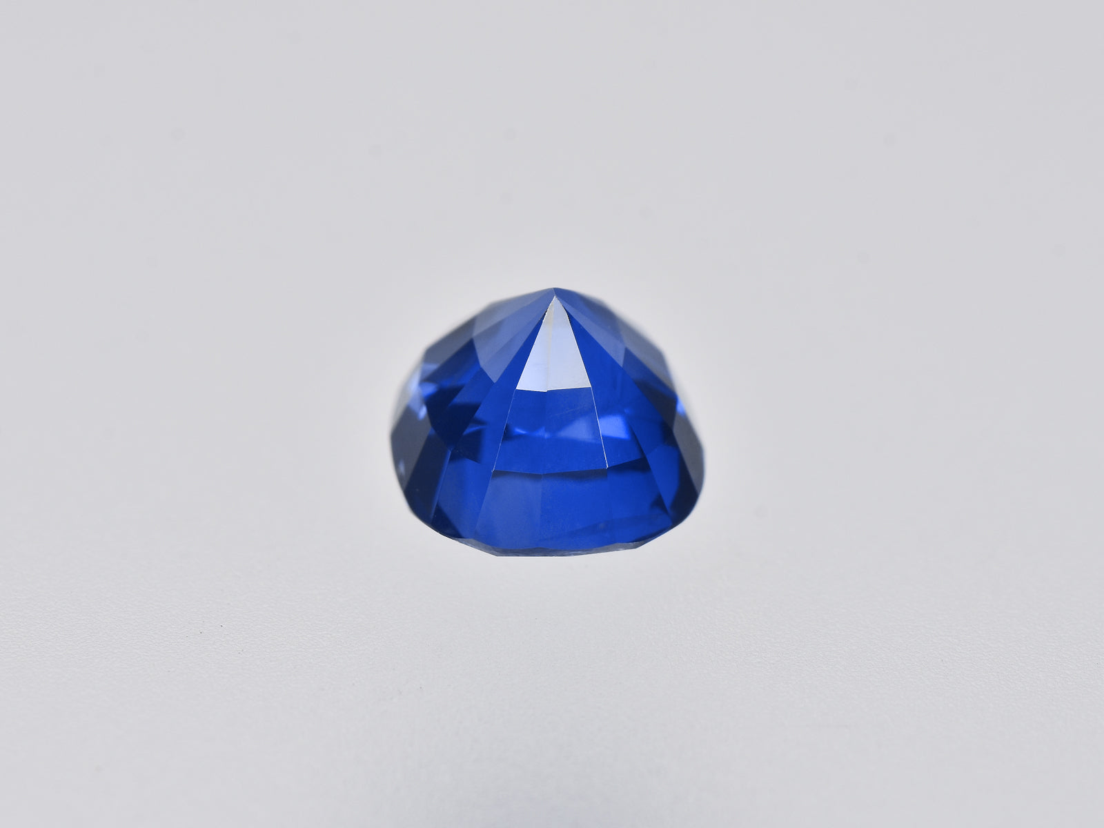 8801161-cushion-vivid-rich-royal-blue-gia-ethiopia-natural-blue-sapphire-1.58-ct