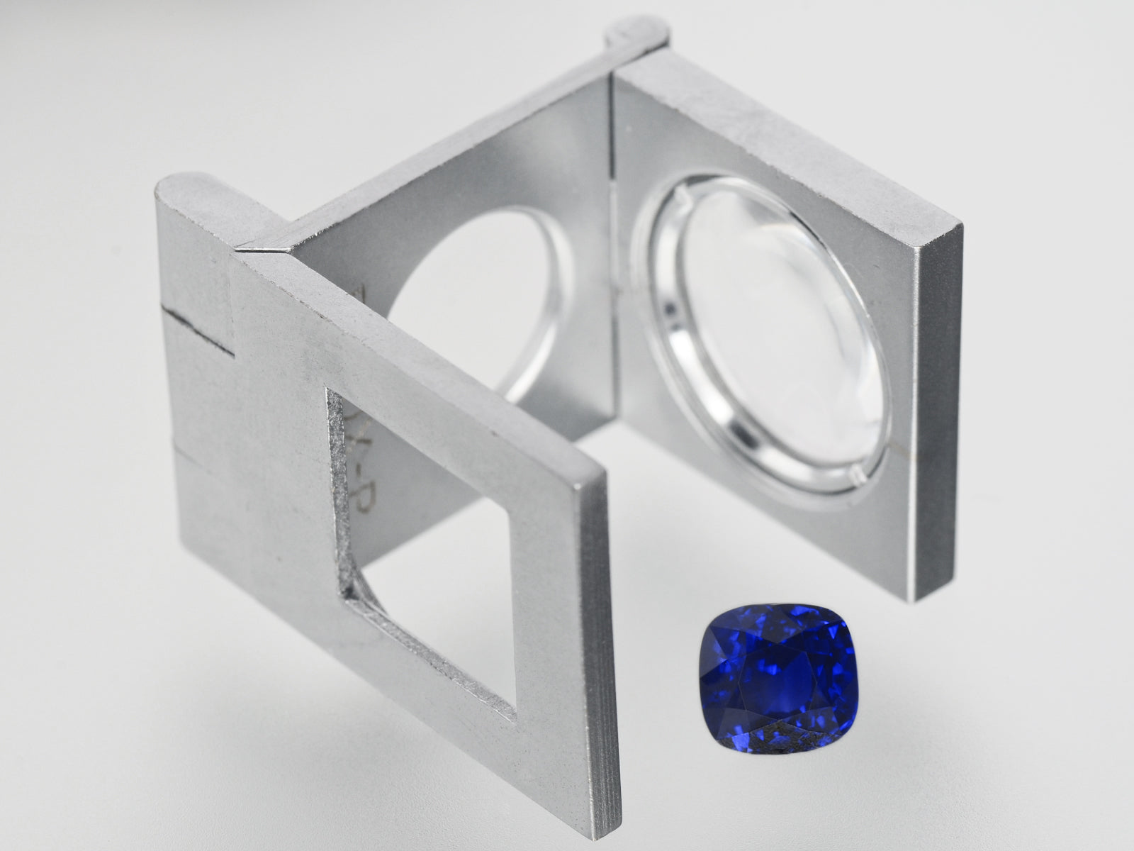 8800732-cushion-fiery-deep-royal-blue-grs-madagascar-natural-blue-sapphire-3.02-ct