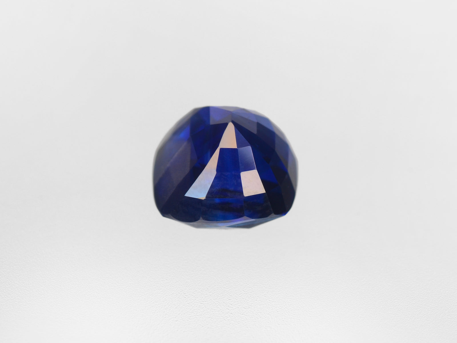 8800732-cushion-fiery-deep-royal-blue-grs-madagascar-natural-blue-sapphire-3.02-ct