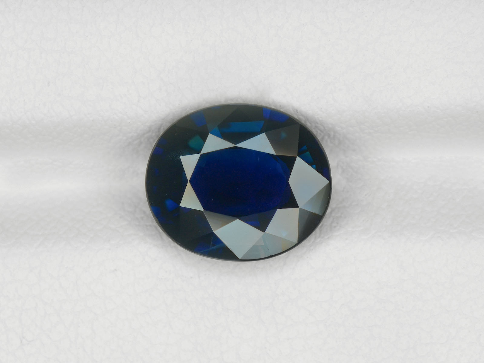 8800169-oval-deep-intense-royal-blue-grs-madagascar-natural-blue-sapphire-3.95-ct