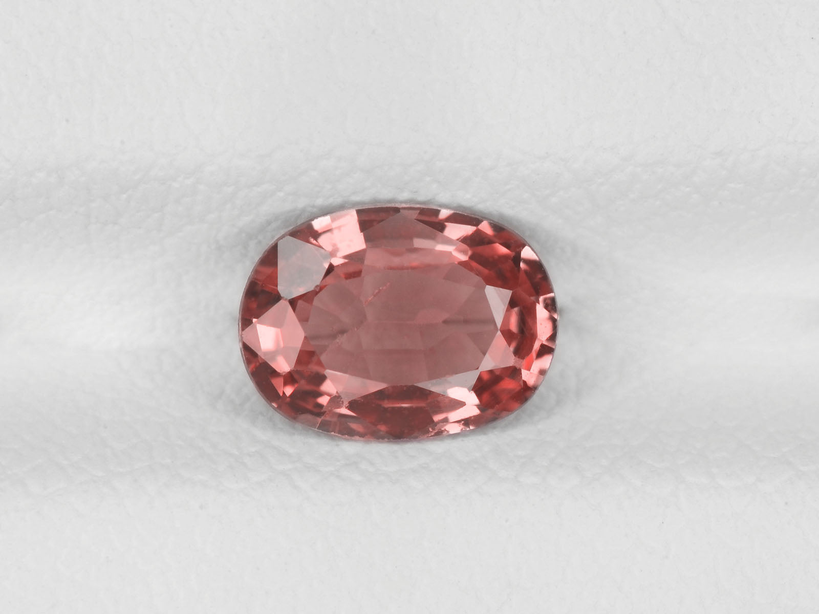 8800362-oval-intense-orangy-pink-grs-madagascar-natural-padparadscha-0.99-ct