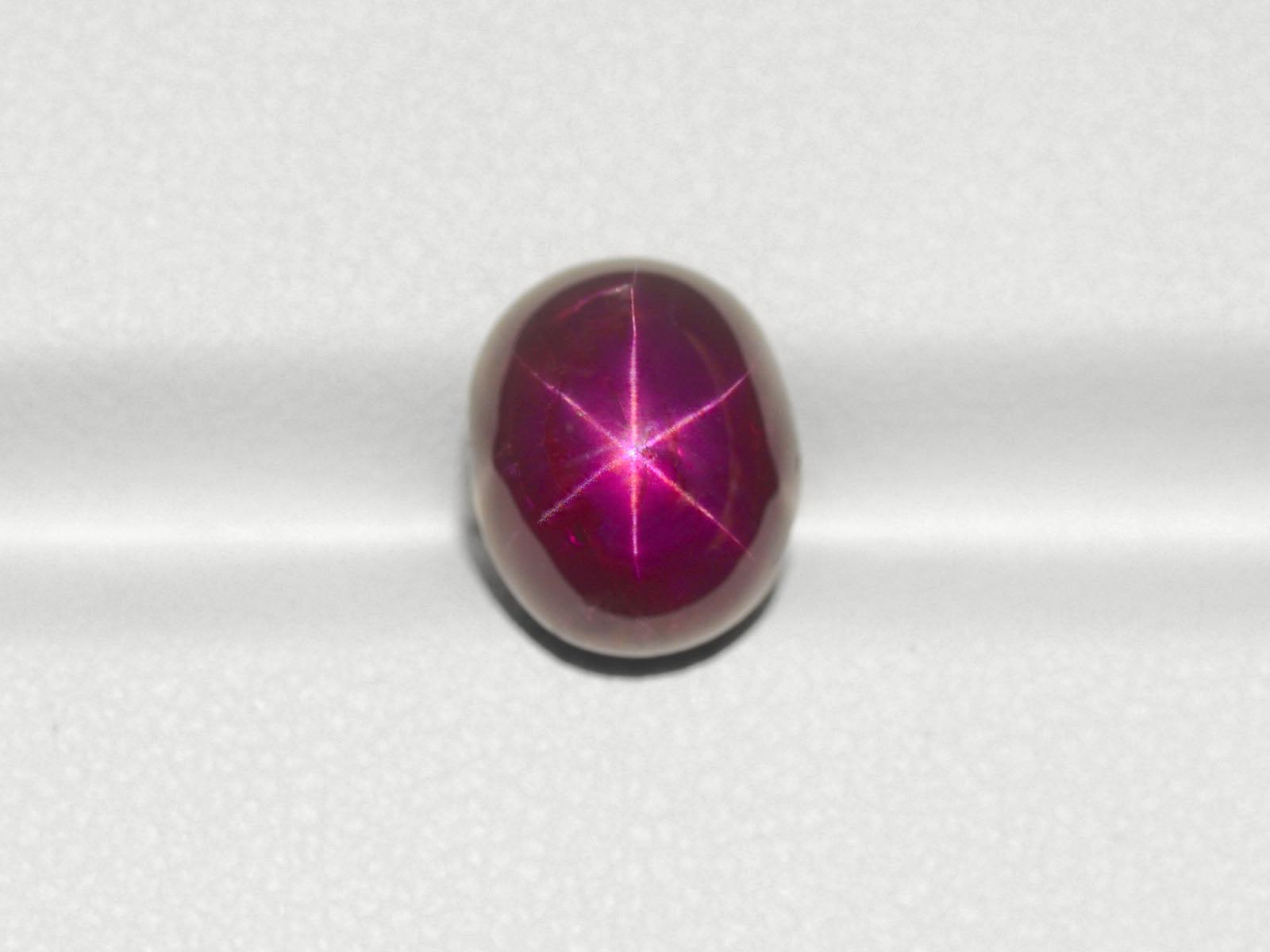 8800171-cabochon-intense-magenta-red-grs-burma-natural-star-ruby-7.64-ct