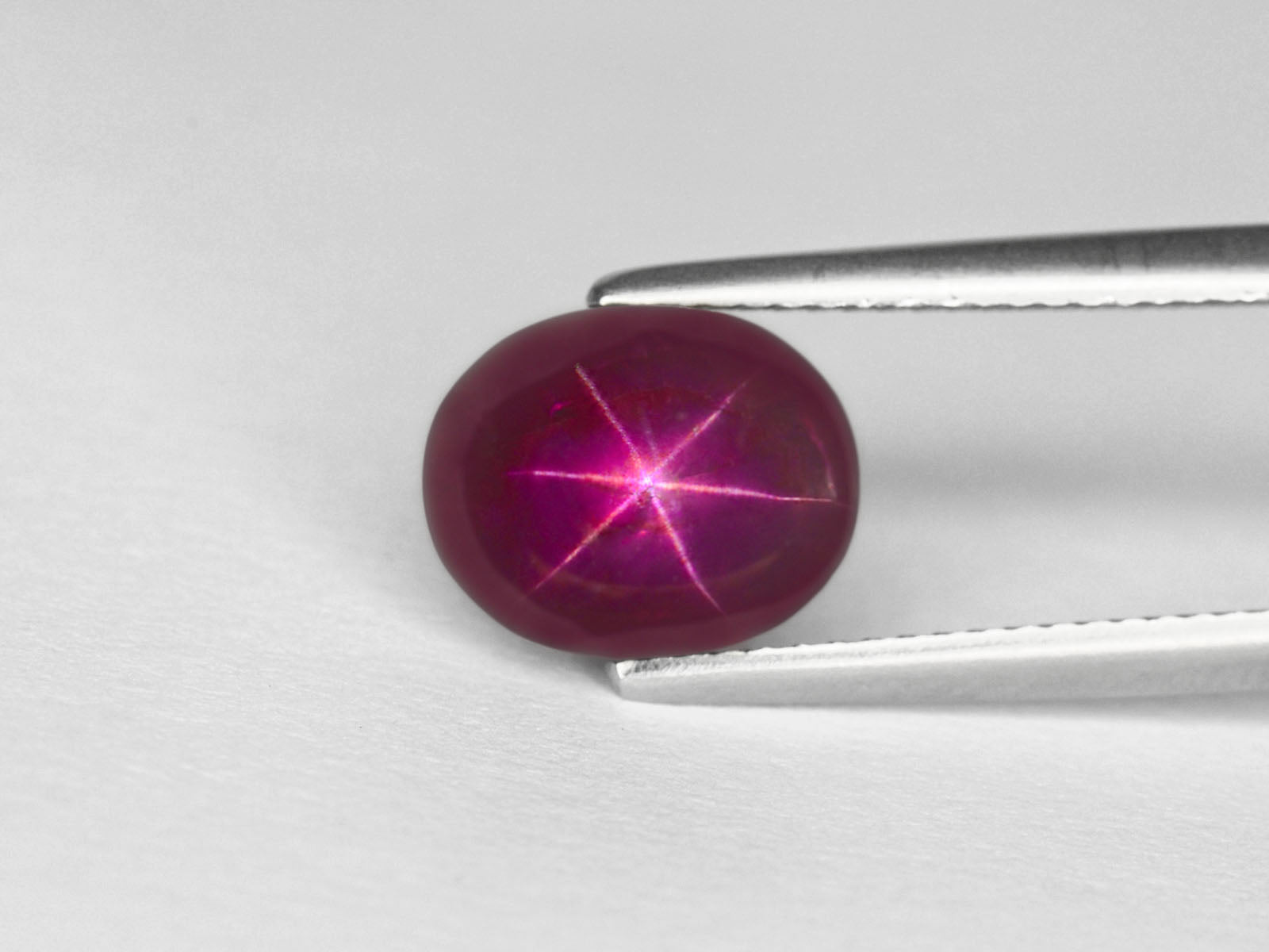8800171-cabochon-intense-magenta-red-grs-burma-natural-star-ruby-7.64-ct