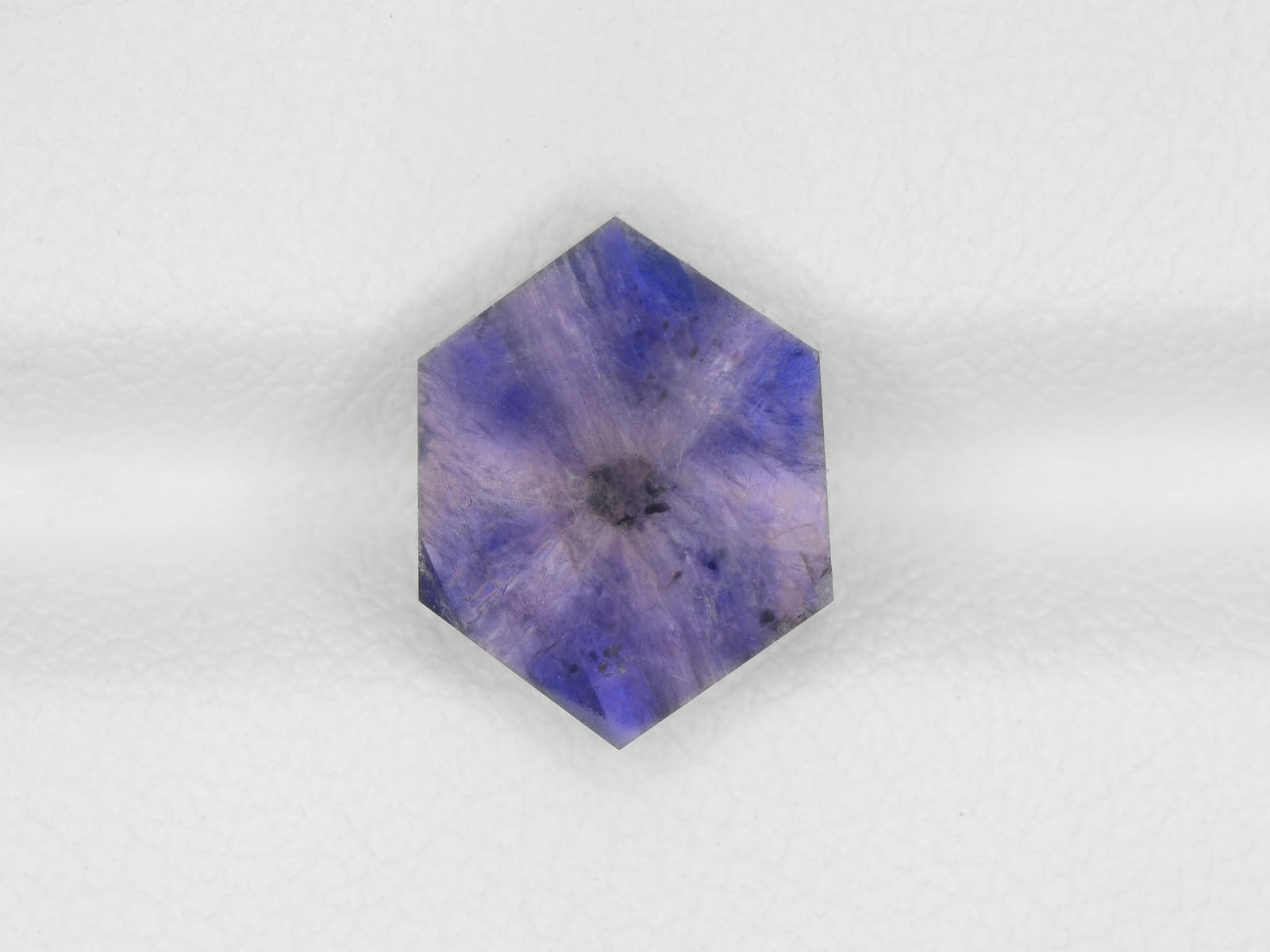 8800321-cabochon-lively-violetish-blue-igi-afghanistan-natural-trapiche-sapphire-2.60-ct