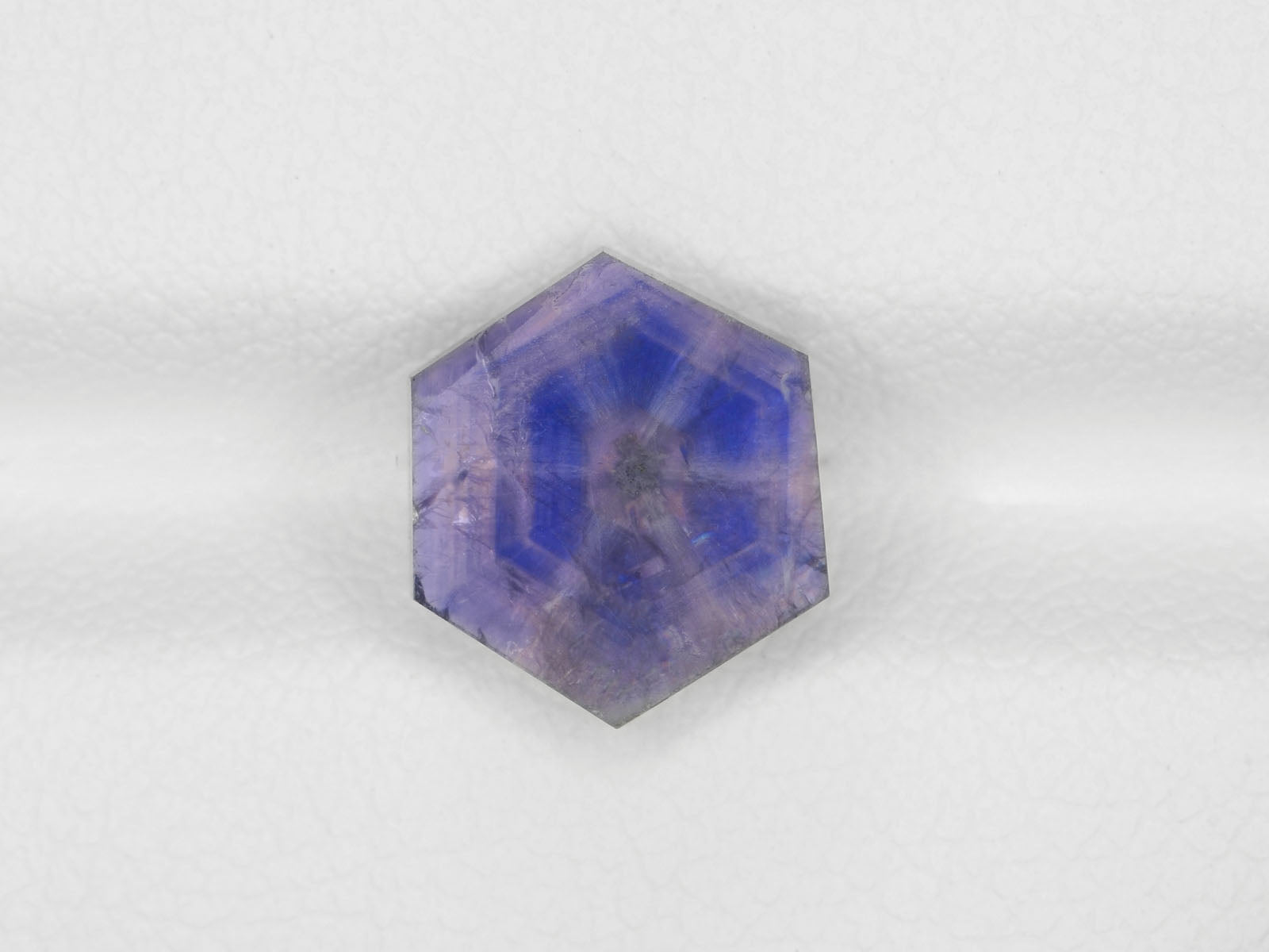 8800324-cabochon-lively-violetish-blue-igi-afghanistan-natural-trapiche-sapphire-2.12-ct