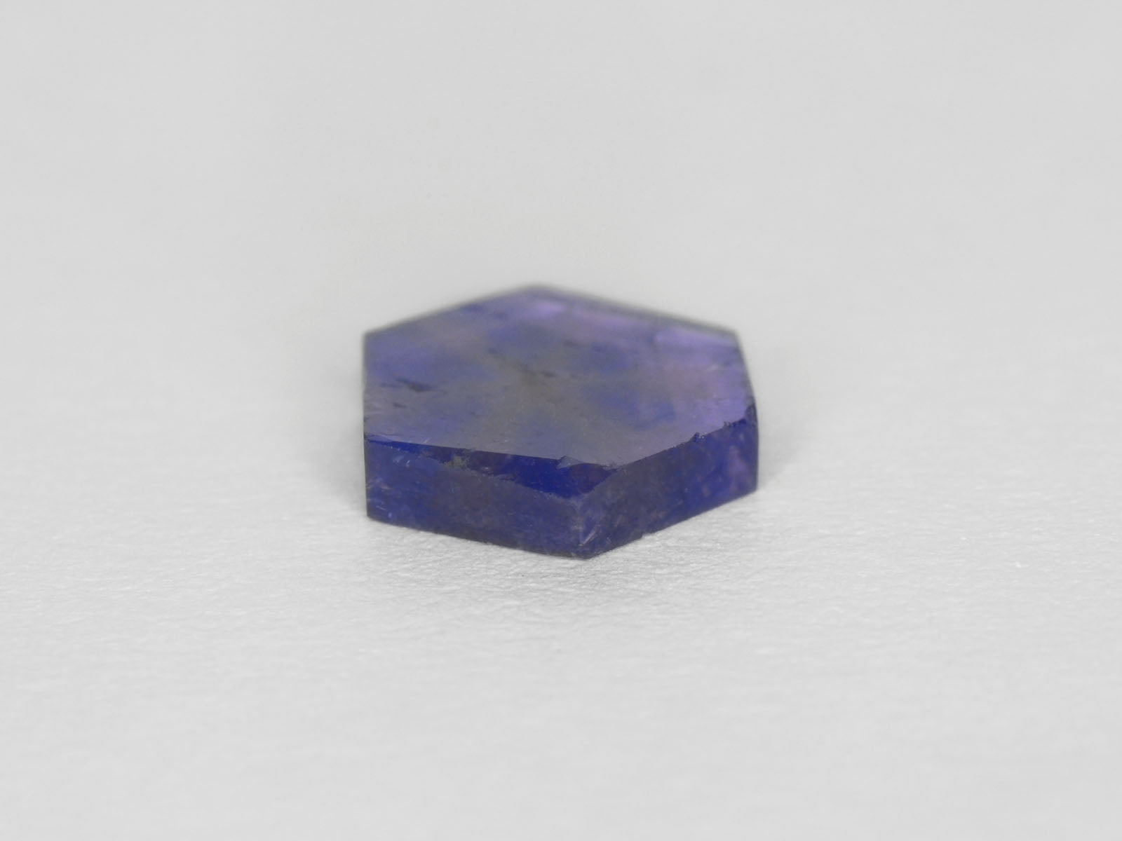 8800324-cabochon-lively-violetish-blue-igi-afghanistan-natural-trapiche-sapphire-2.12-ct