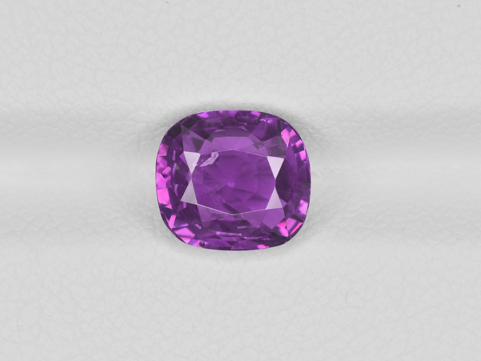 8800677-cushion-rich-purple-igi-sri-lanka-natural-other-fancy-sapphire-2.60-ct