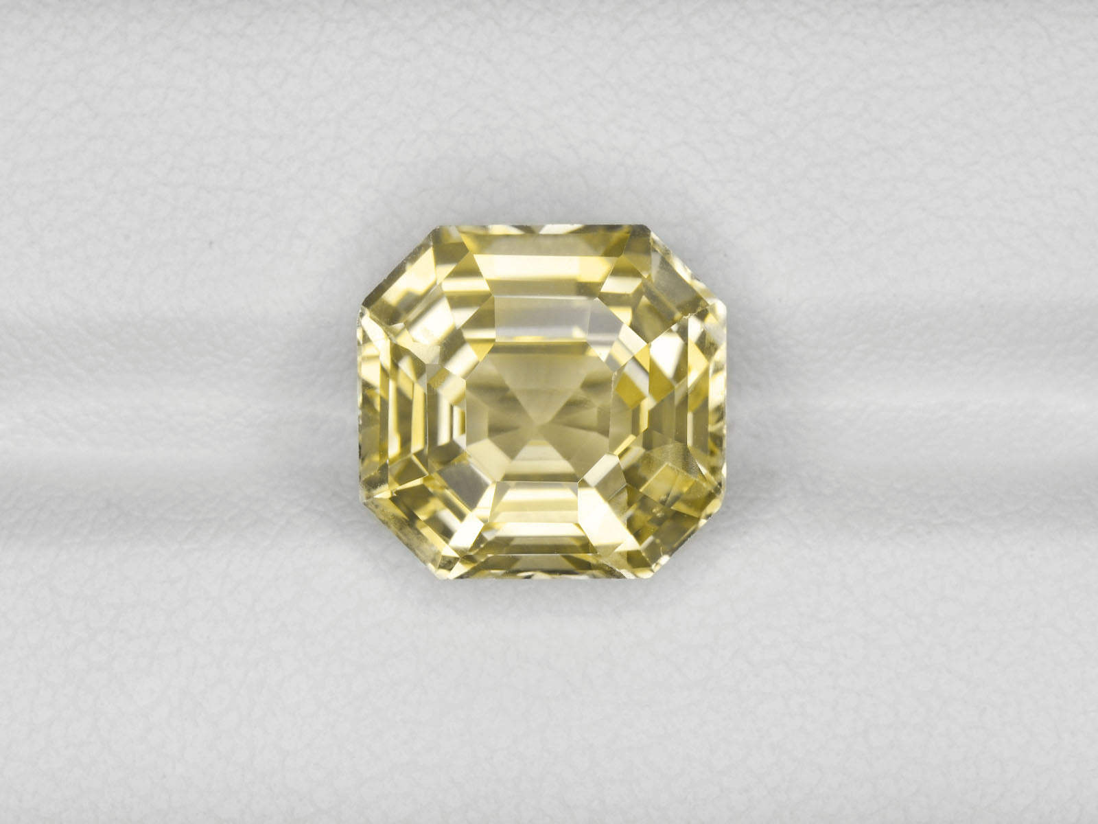 8800189-octagonal-bright-yellow-grs-sri-lanka-natural-yellow-sapphire-9.27-ct