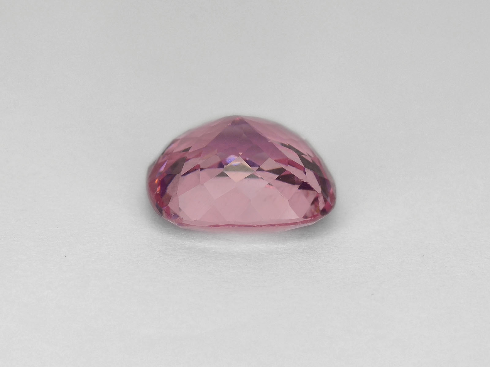 8800030-cushion-lustrous-pink-igi-sri-lanka-natural-spinel-3.59-ct