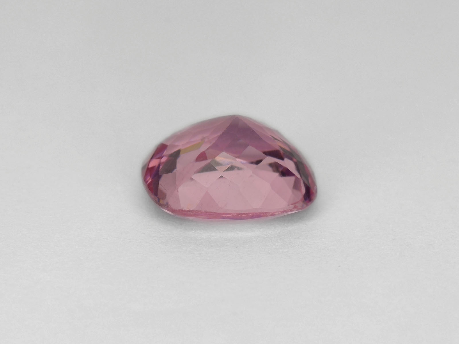 8800030-cushion-lustrous-pink-igi-sri-lanka-natural-spinel-3.59-ct