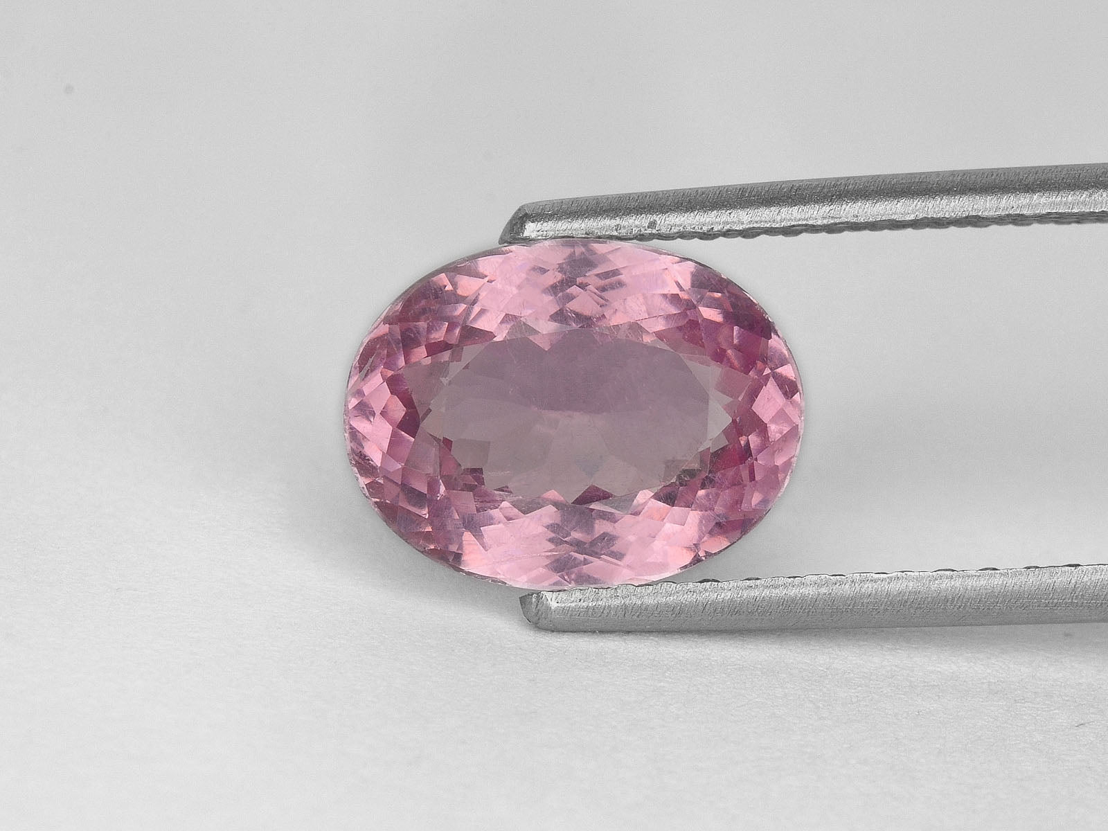 8800040-oval-soft-pink-igi-sri-lanka-natural-spinel-4.22-ct