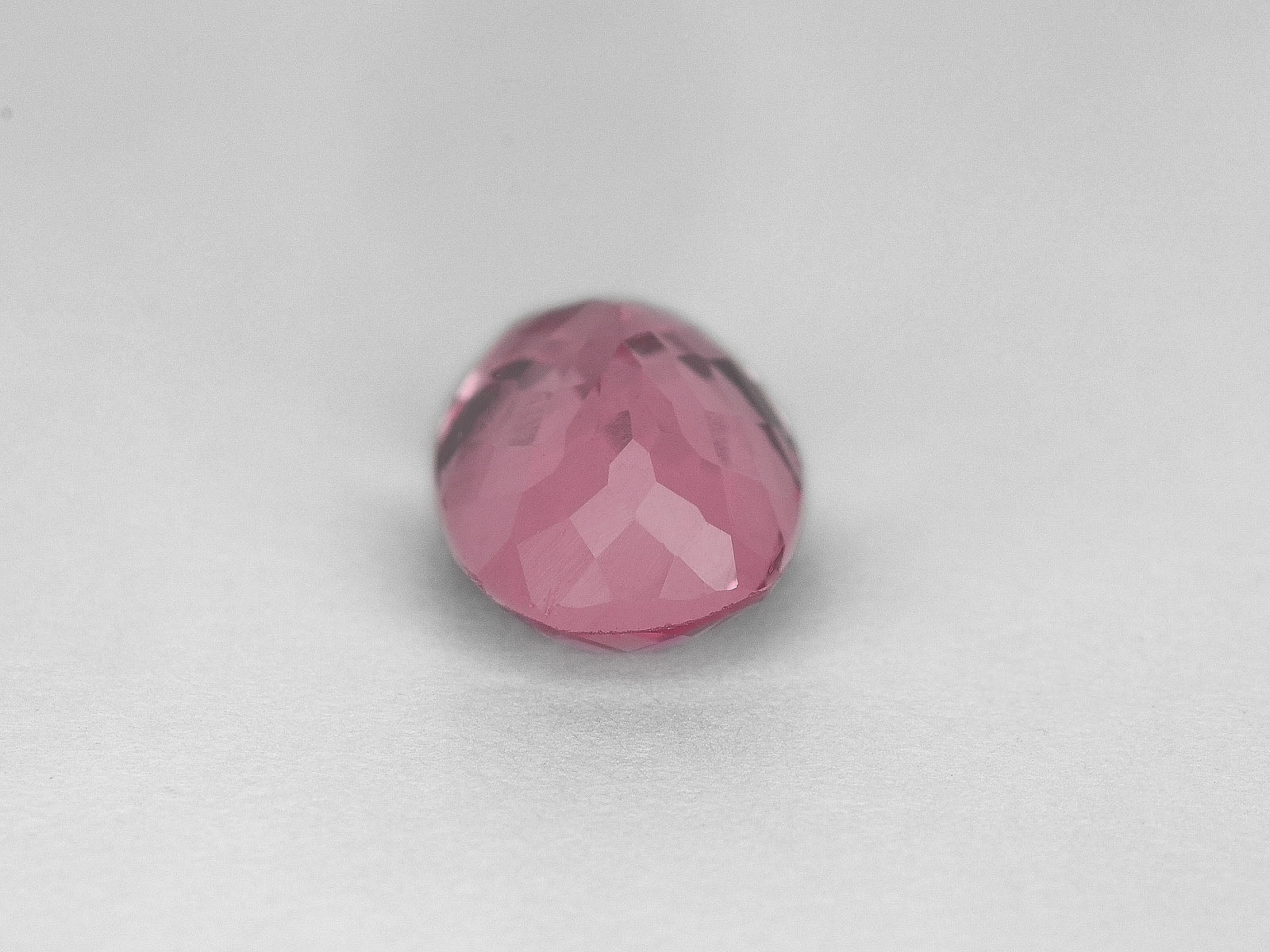 8800047-cushion-bright-pink-igi-sri-lanka-natural-spinel-2.95-ct
