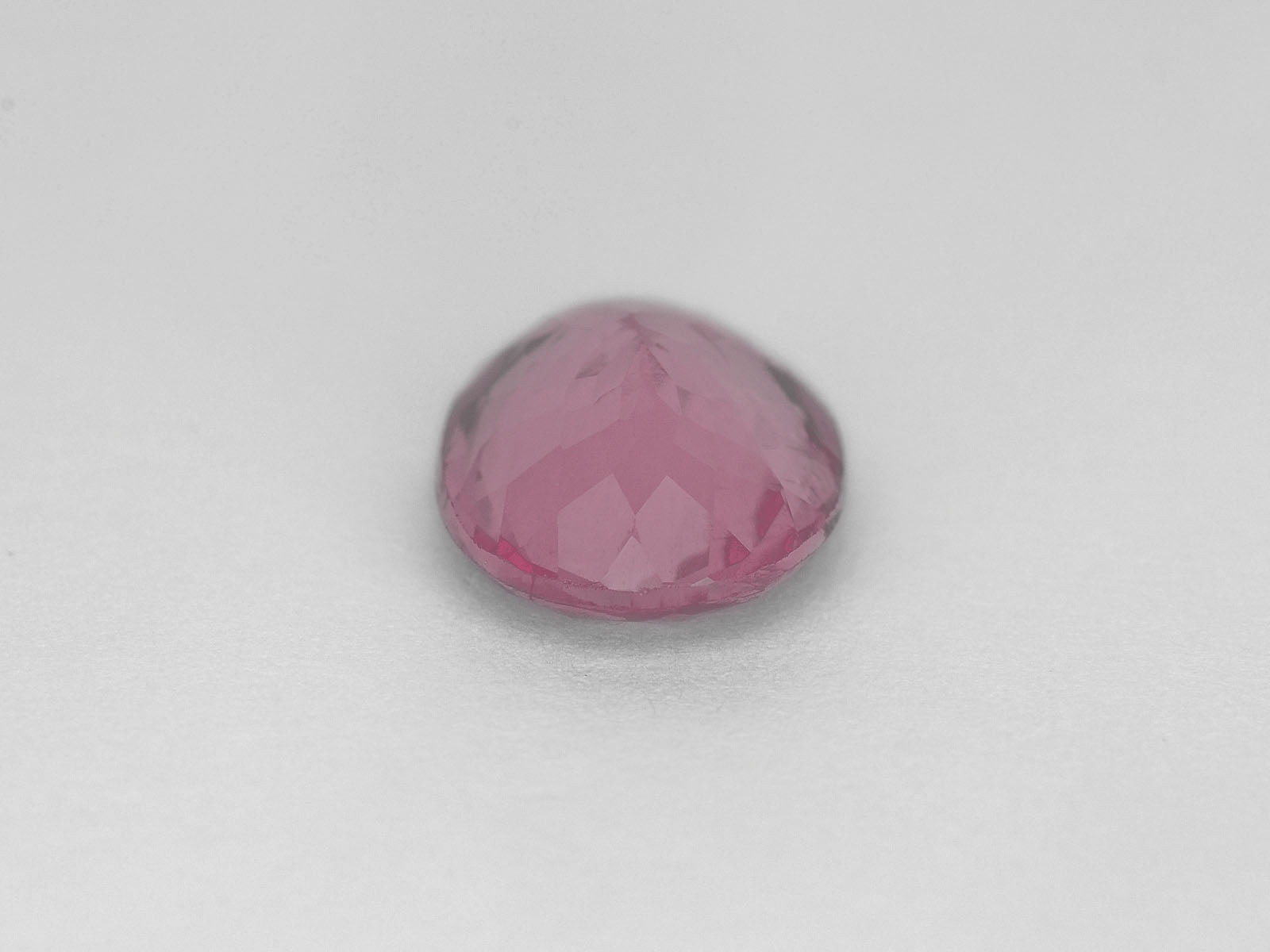 8800048-oval-purplsh-pink-igi-sri-lanka-natural-spinel-3.15-ct