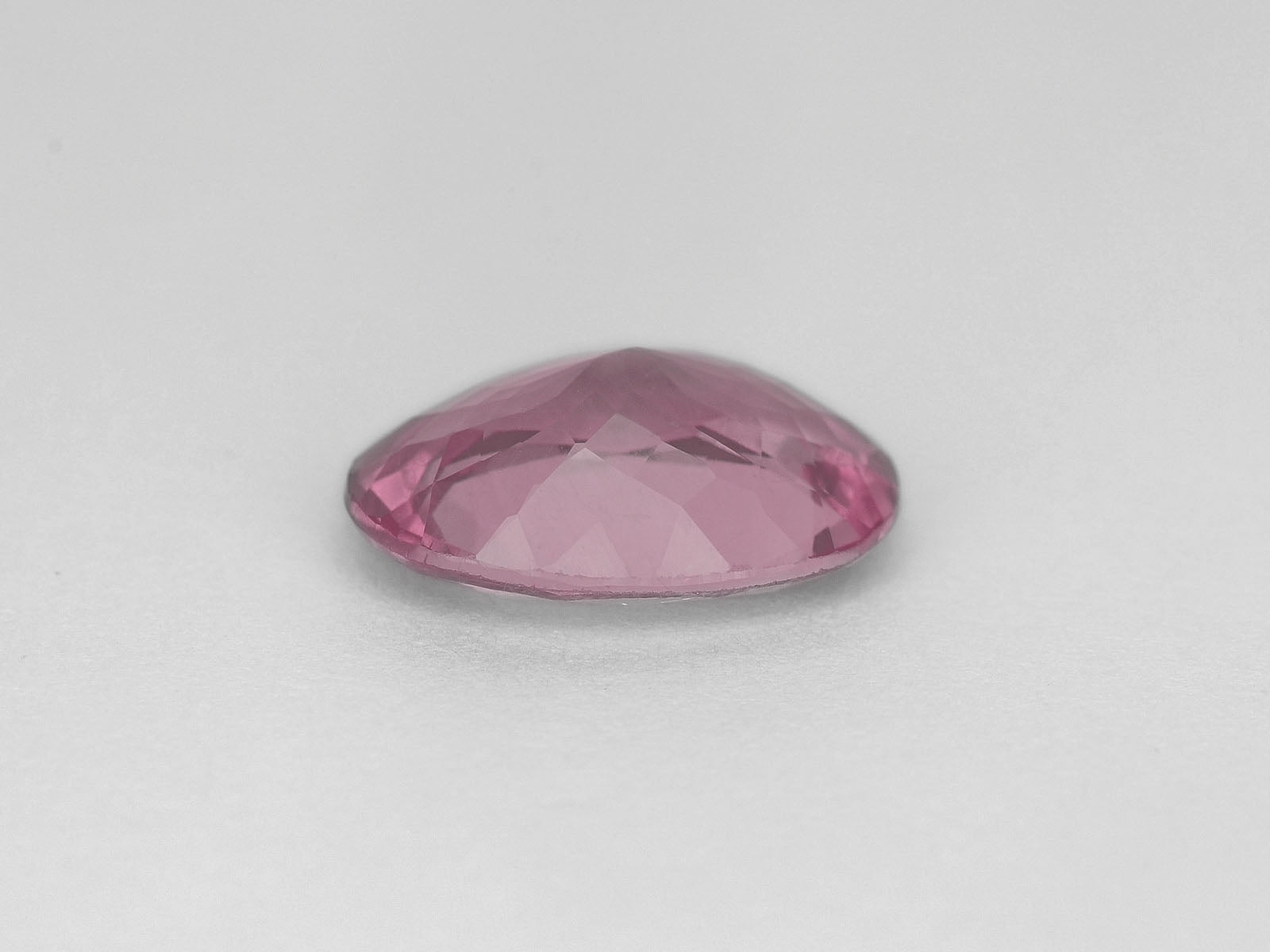 8800048-oval-purplsh-pink-igi-sri-lanka-natural-spinel-3.15-ct