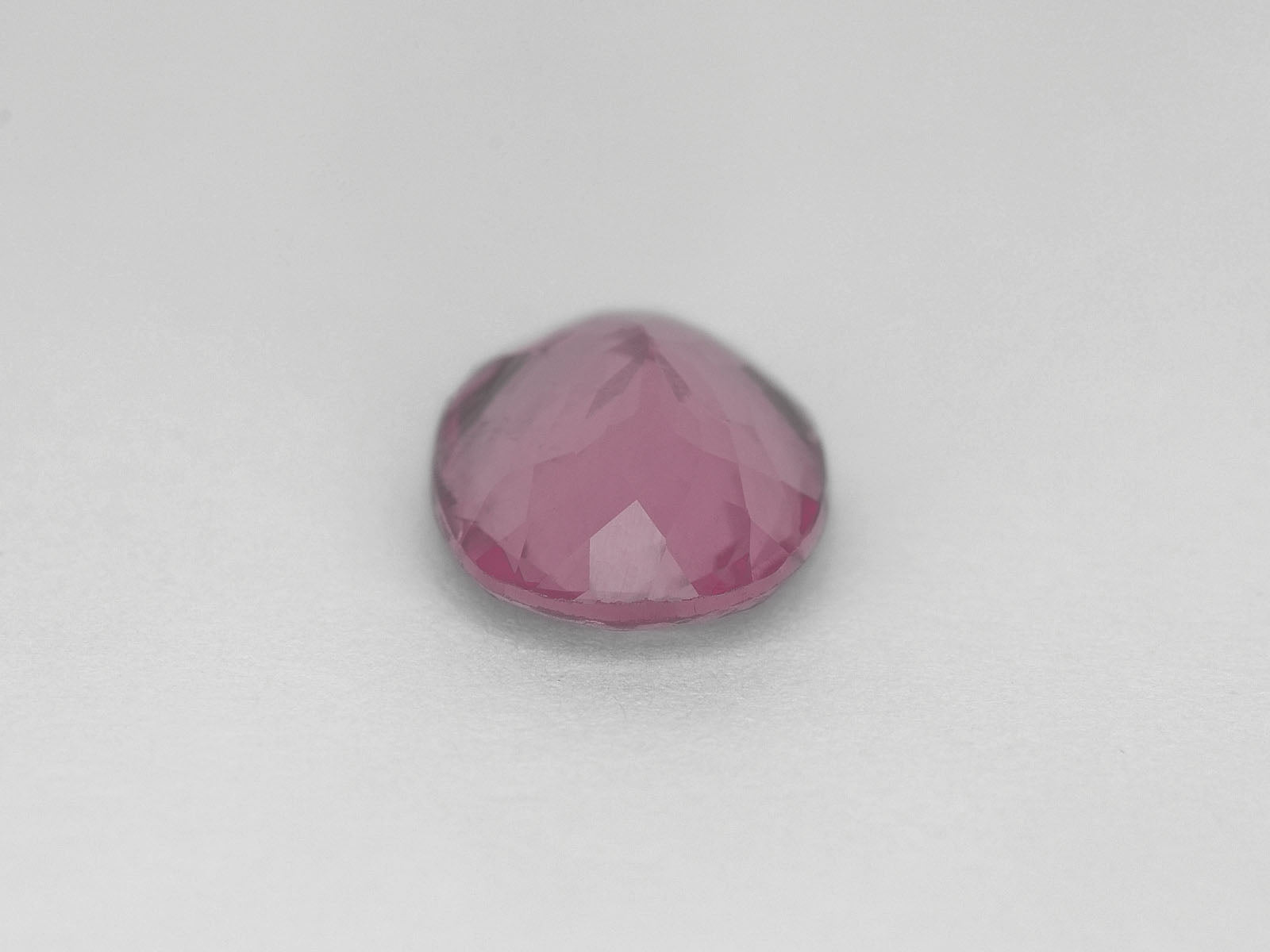 8800048-oval-purplsh-pink-igi-sri-lanka-natural-spinel-3.15-ct