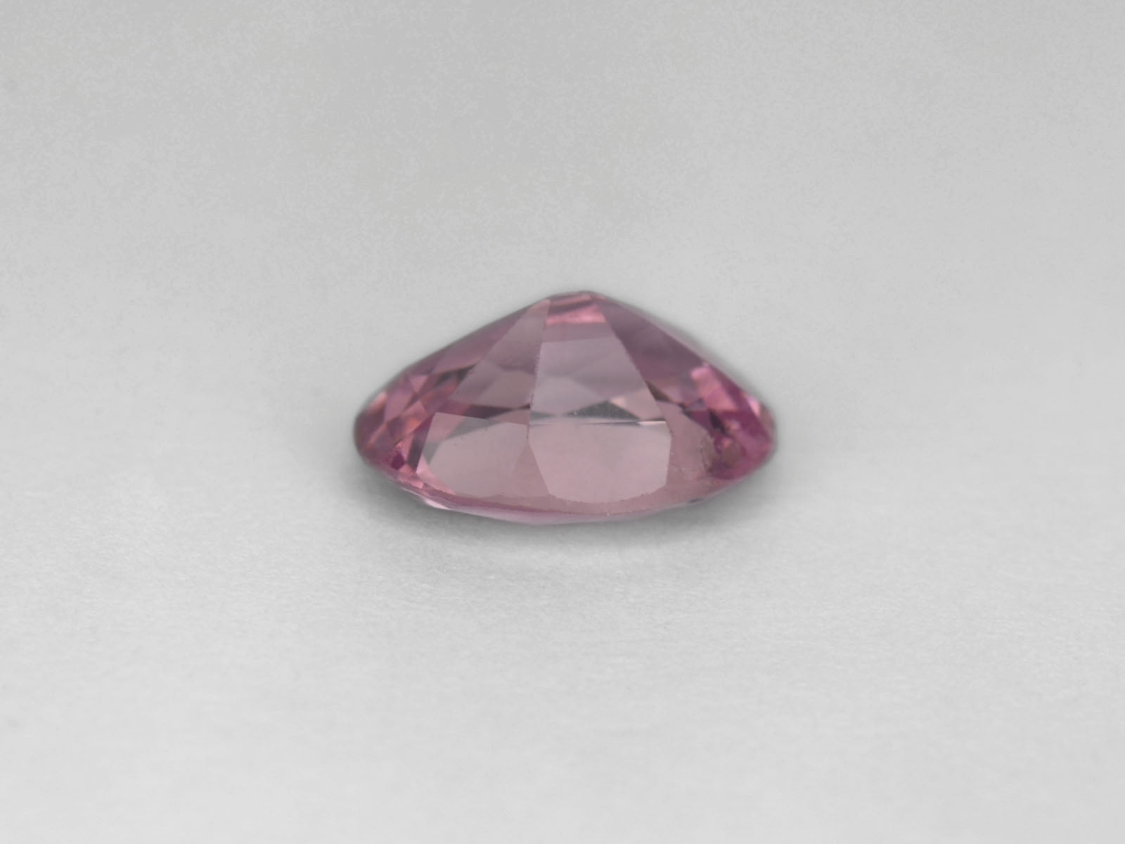 8800054-oval-pastel-pink-igi-sri-lanka-natural-spinel-2.17-ct