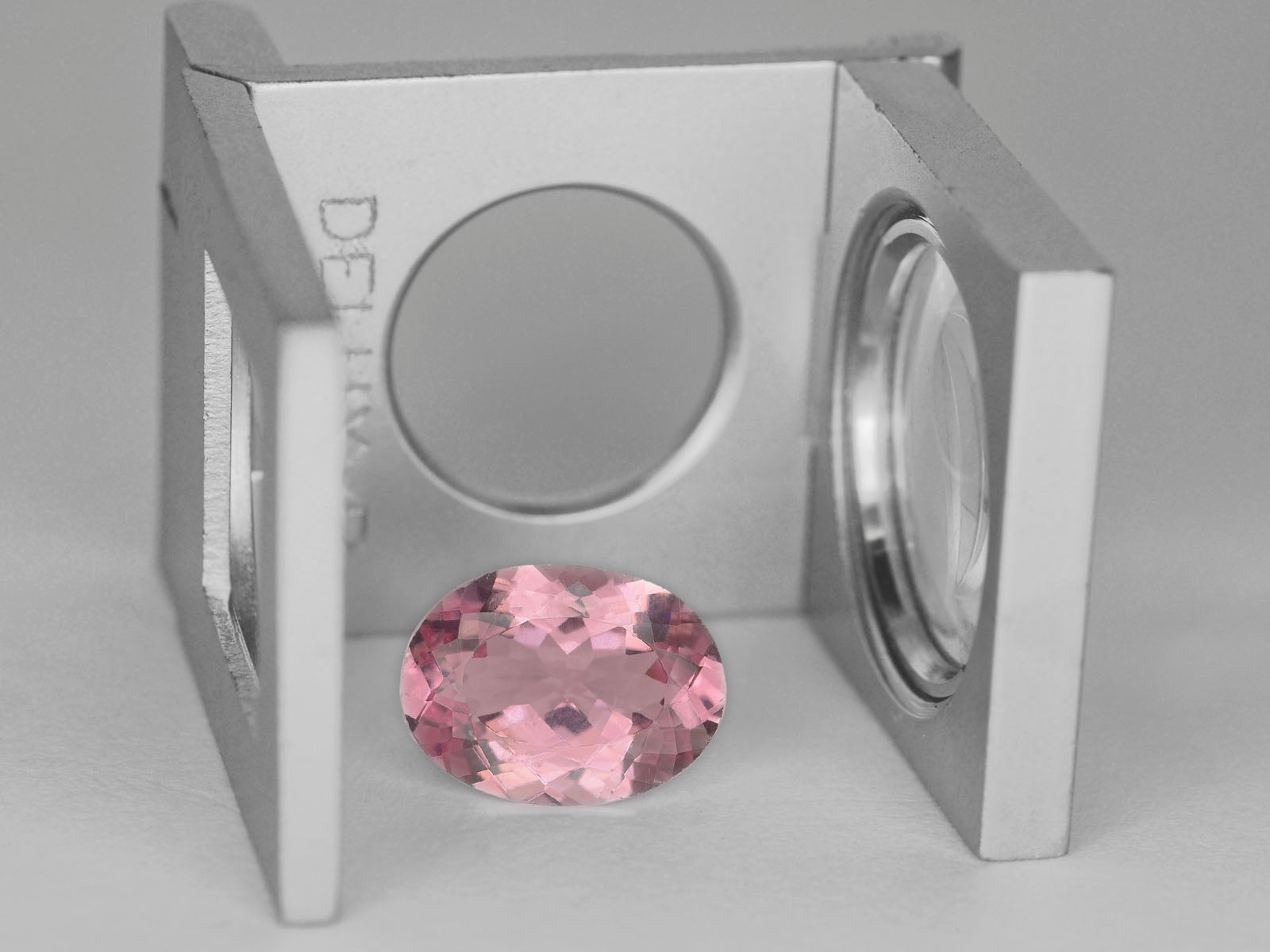 8800055-oval-pastel-pink-igi-sri-lanka-natural-spinel-6.44-ct