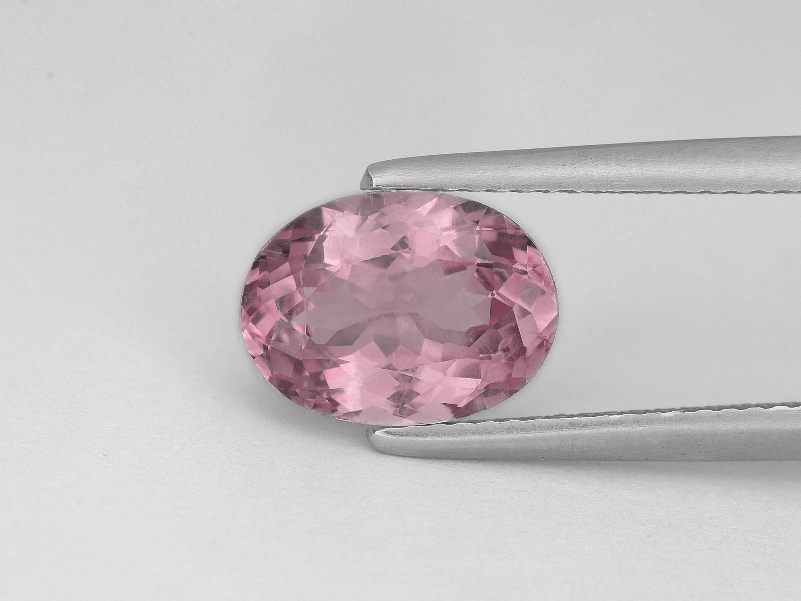8800055-oval-pastel-pink-igi-sri-lanka-natural-spinel-6.44-ct