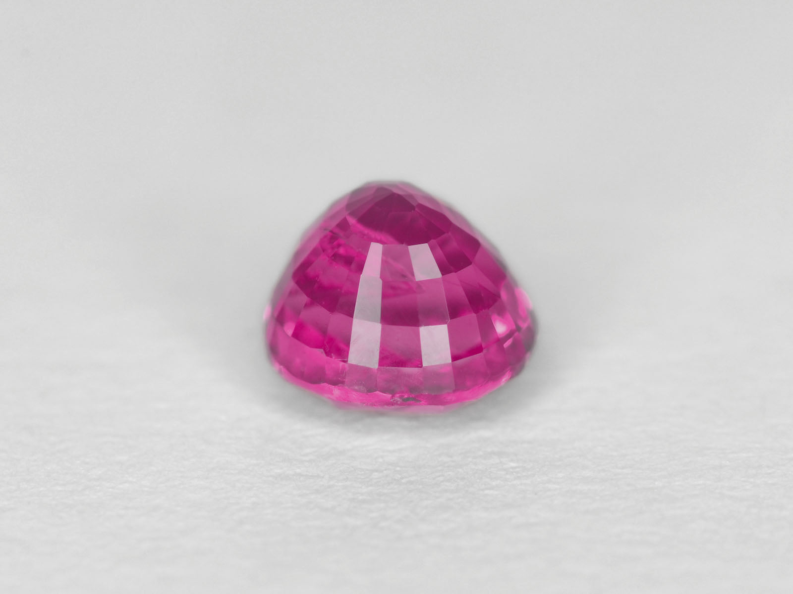 8800302-round-fiery-neon-pinkish-red-igi-madagascar-natural-ruby-1.15-ct
