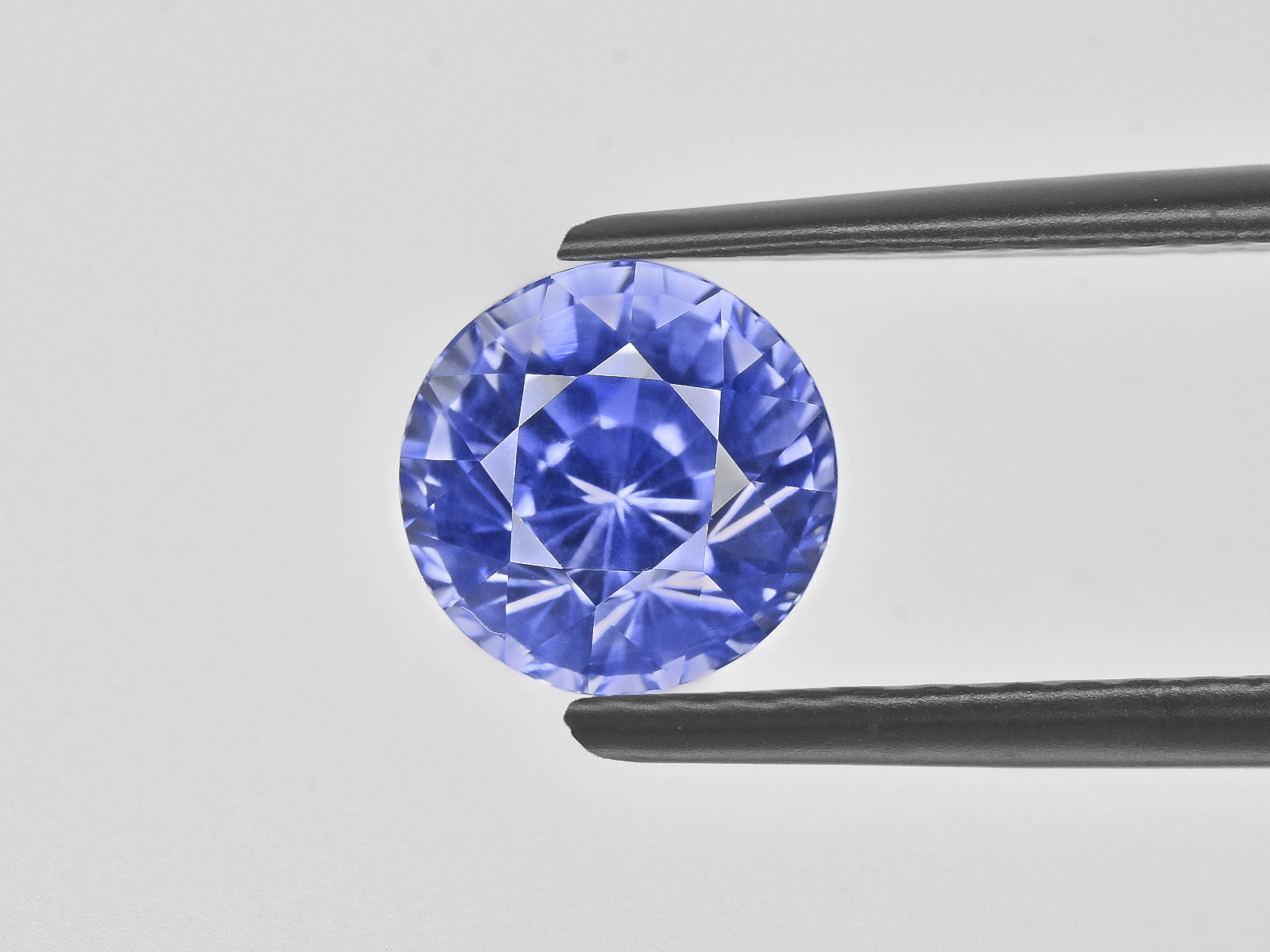 8801159-round-lustrous-blue-gia-sri-lanka-natural-blue-sapphire-3.07-ct