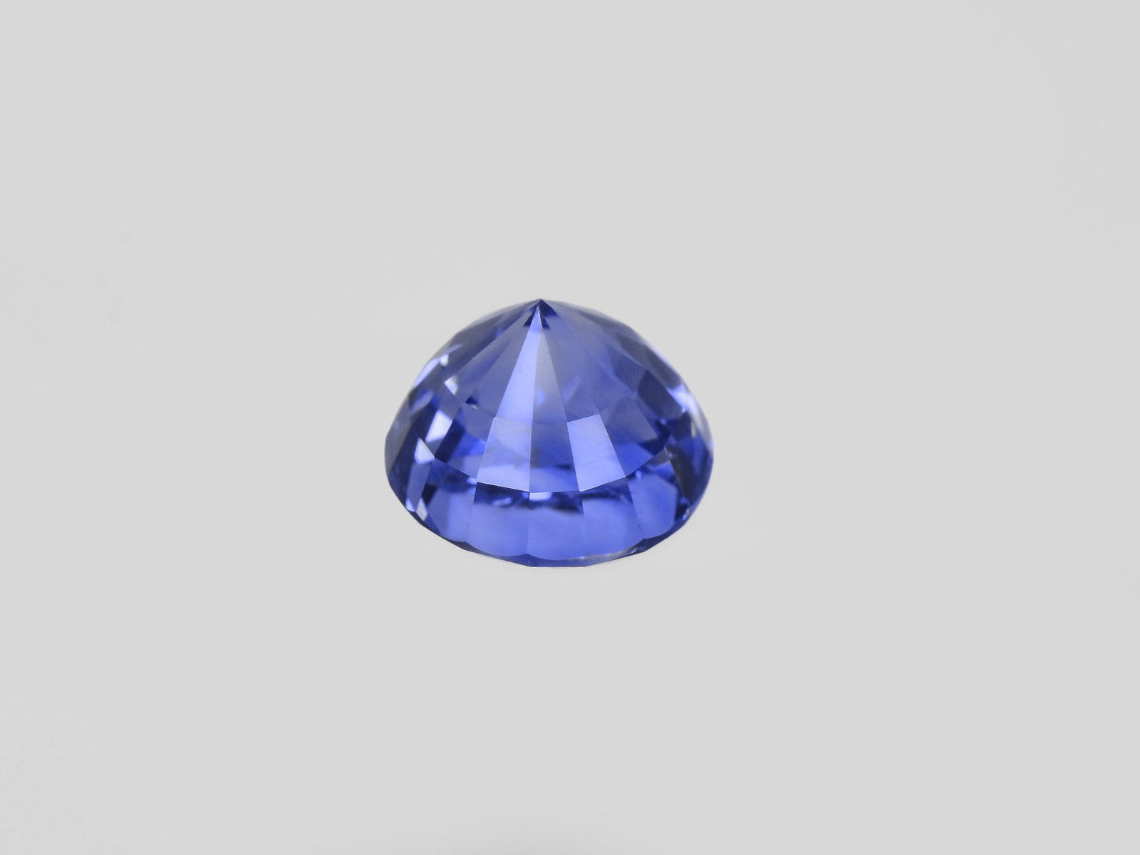 8801159-round-lustrous-blue-gia-sri-lanka-natural-blue-sapphire-3.07-ct
