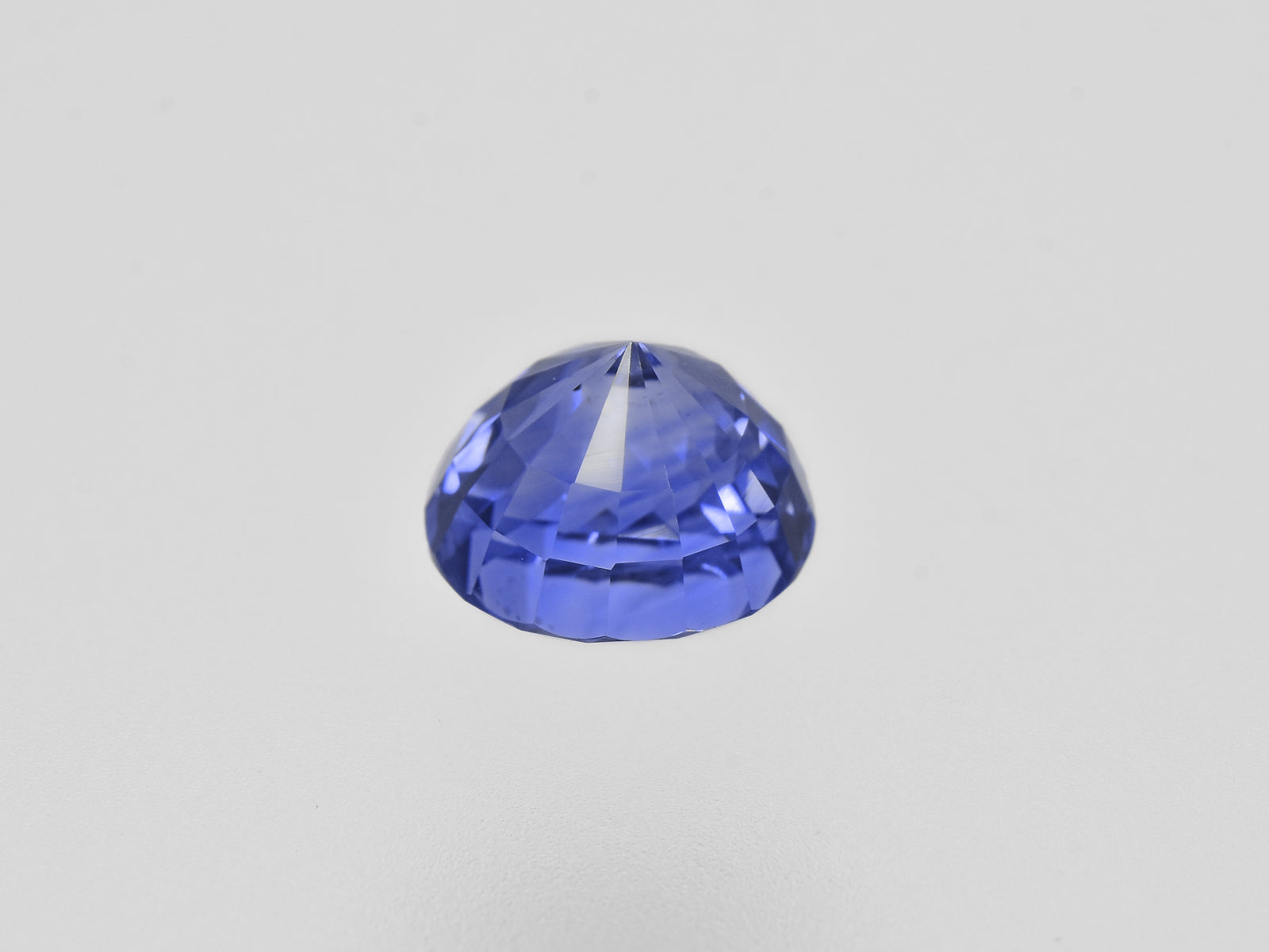 8801159-round-lustrous-blue-gia-sri-lanka-natural-blue-sapphire-3.07-ct